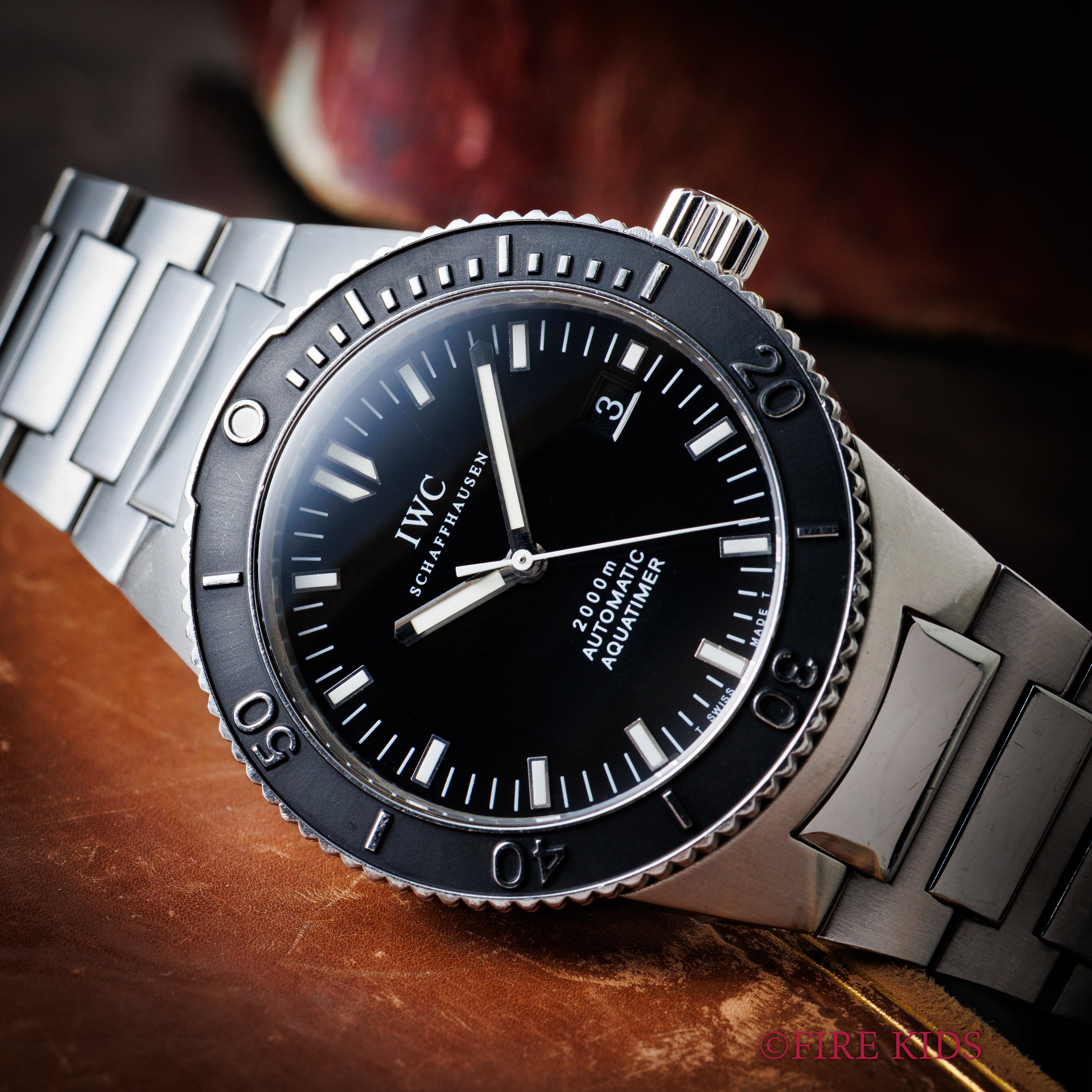 IWC 2001年製 アクアタイマー 2000m防水 オールトリチウム 純正ブレス サービスギャラ、箱、修理明細付き