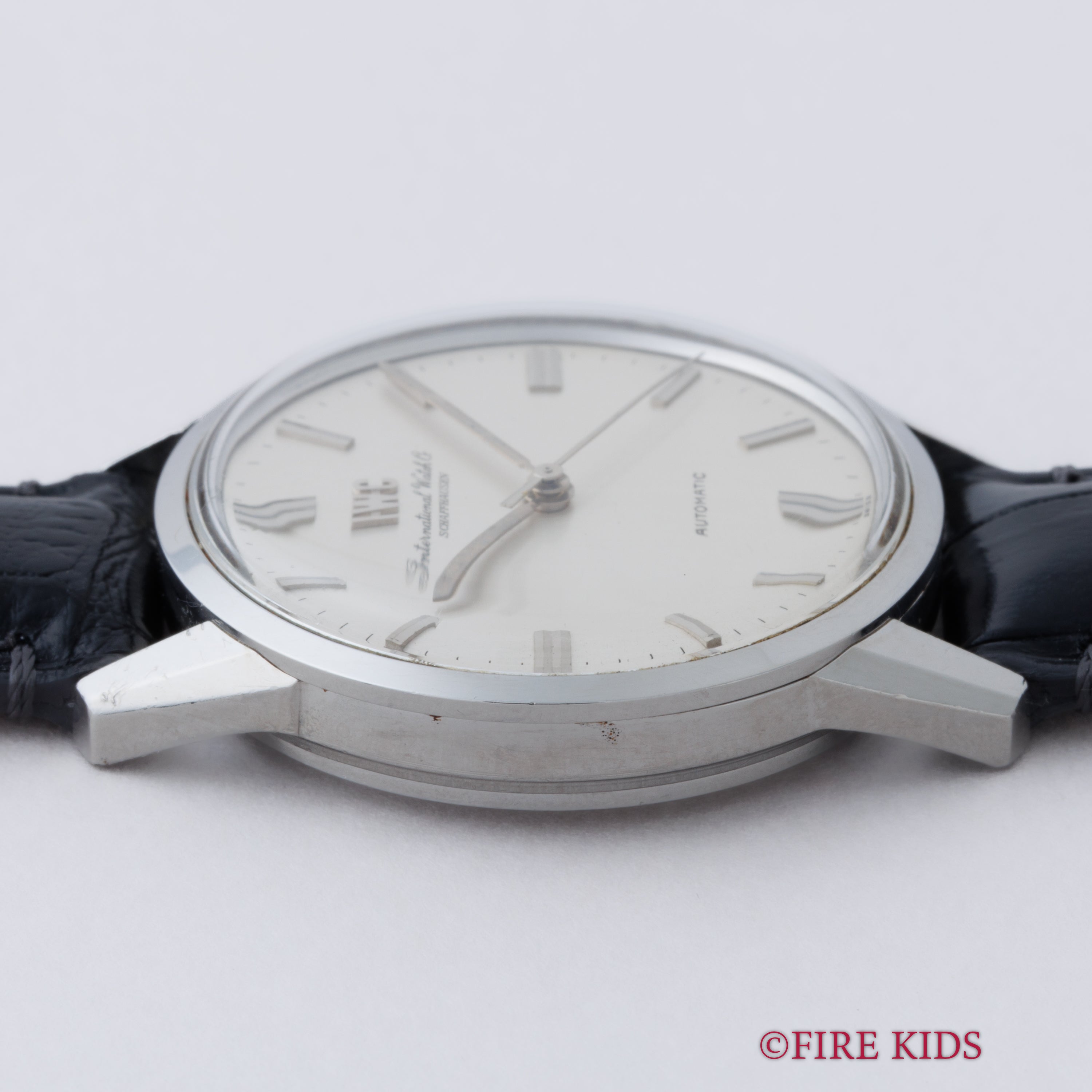 IWC 1972年製 ラウンドケース ペラトン式自動巻き Cal.854 R810 お魚リューズ