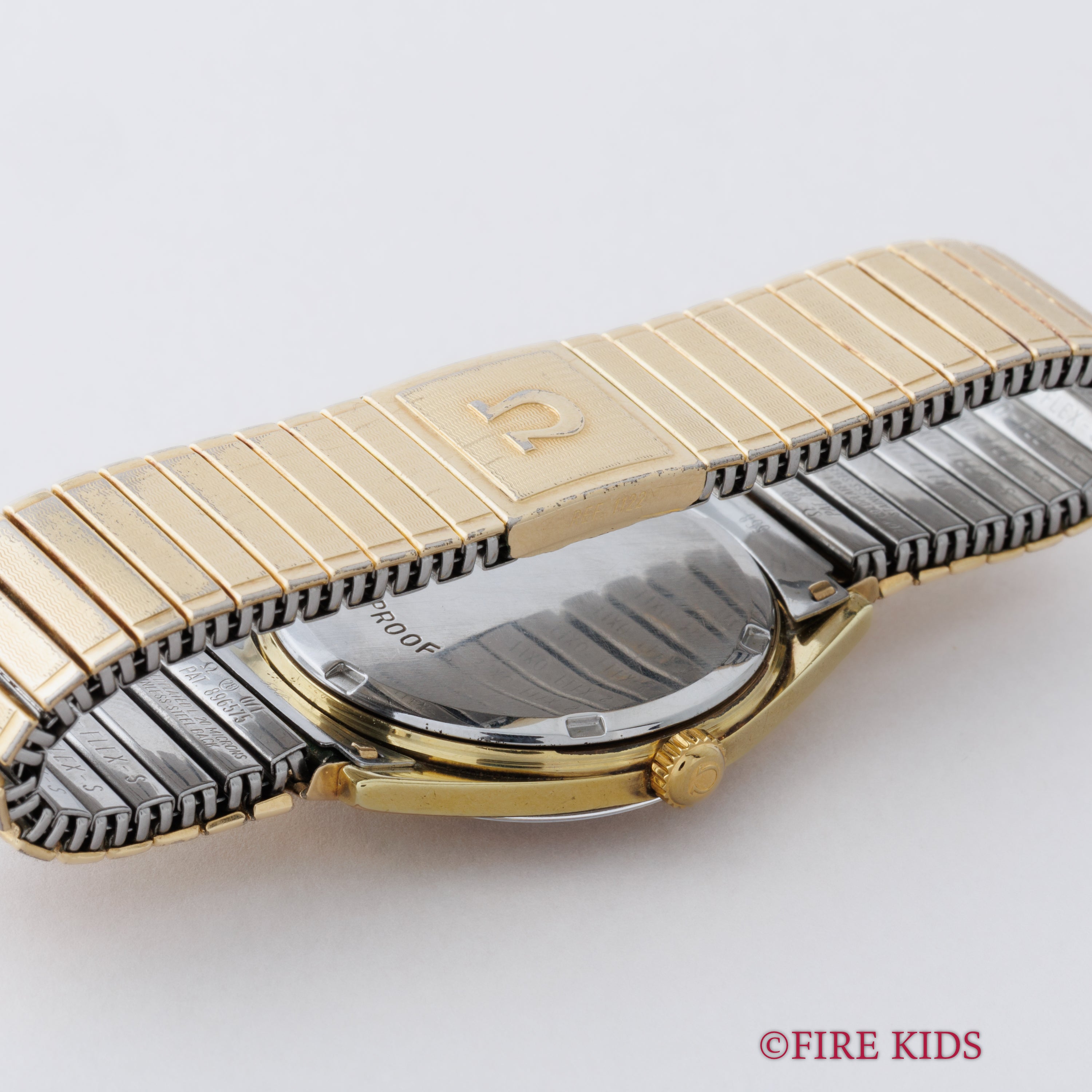 オメガ ジュネーブ 1970年製 Ref.135.041 手巻き トノー型GFケースUS 純正エクステンションブレス付