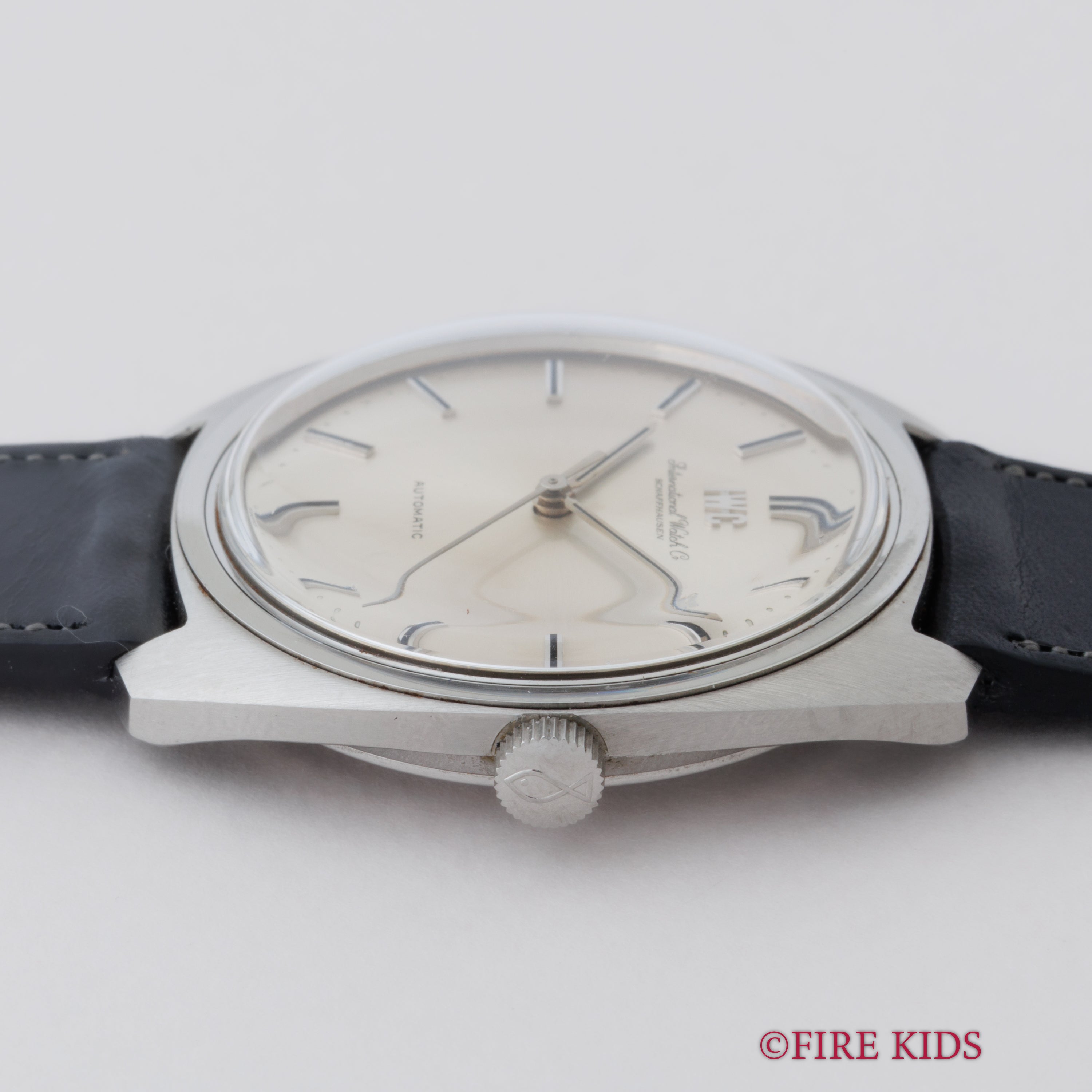 IWC 1978年製 トノーケース ペラトン式自動巻き Cal.854B ノンデイト