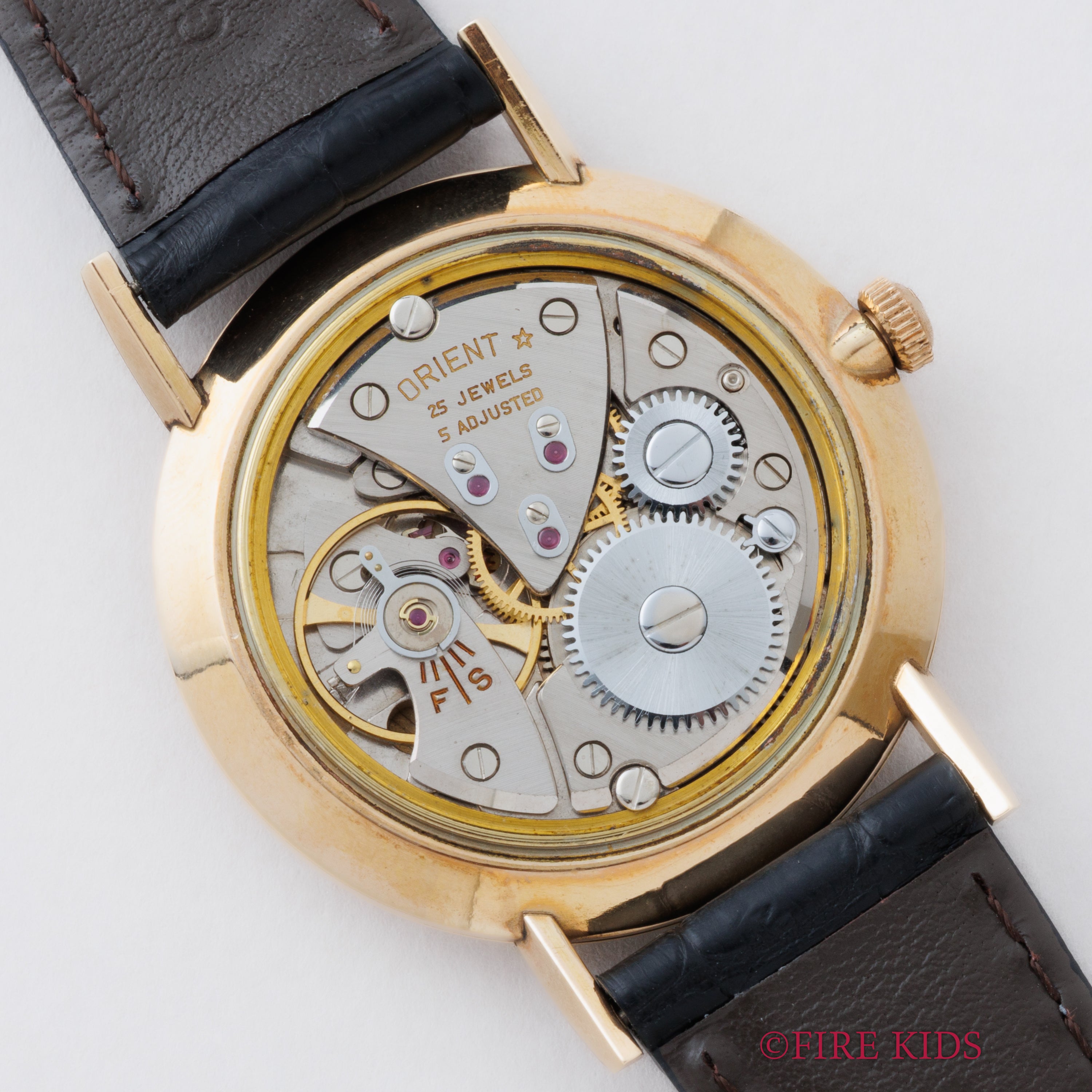 オリエント グランプリオリエント 1960年代製 14金張りケース 手巻き 変わり文字盤 純正尾錠、革ベルト、タグ付き 美品