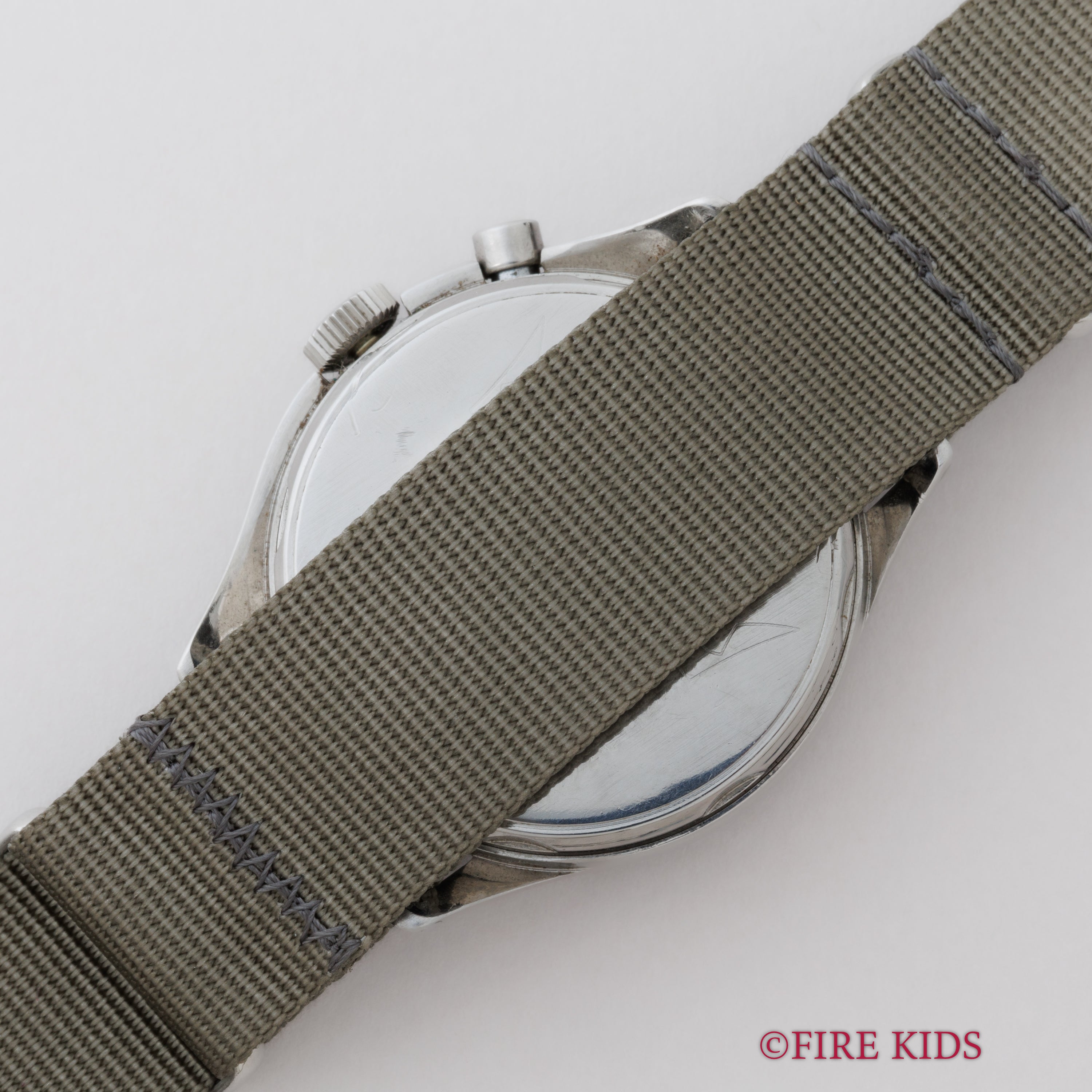 レマニア スウェーデン軍 ワンプッシュクロノ TG195 1958年支給品