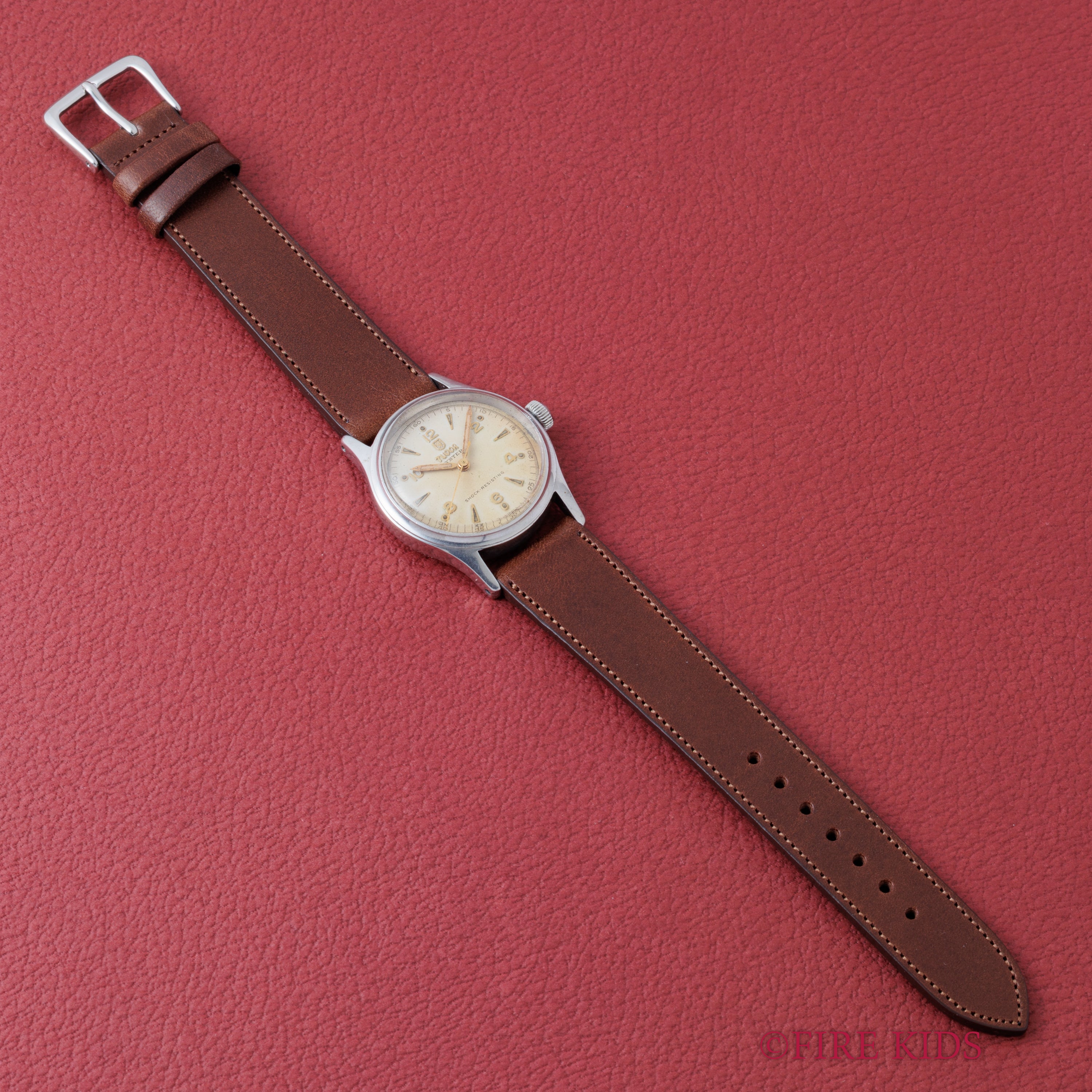 チューダー 盾バラ オイスター 1940年代製 Ref.4453 飛びアラビアダイヤル 手巻