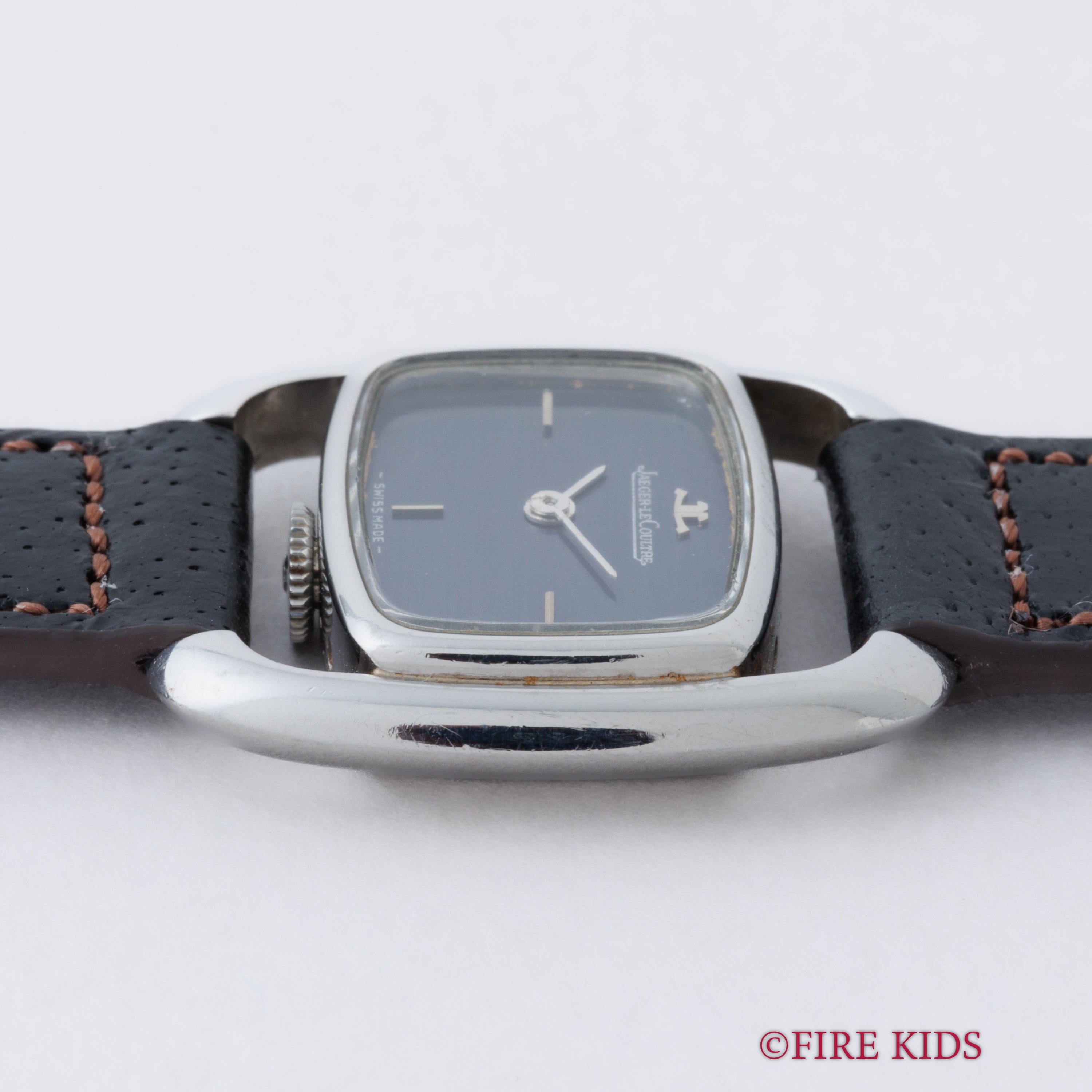 ジャガールクルト レディースウォッチ エトリエ 1980年代製 ブルーダイヤル Ref.6147.42