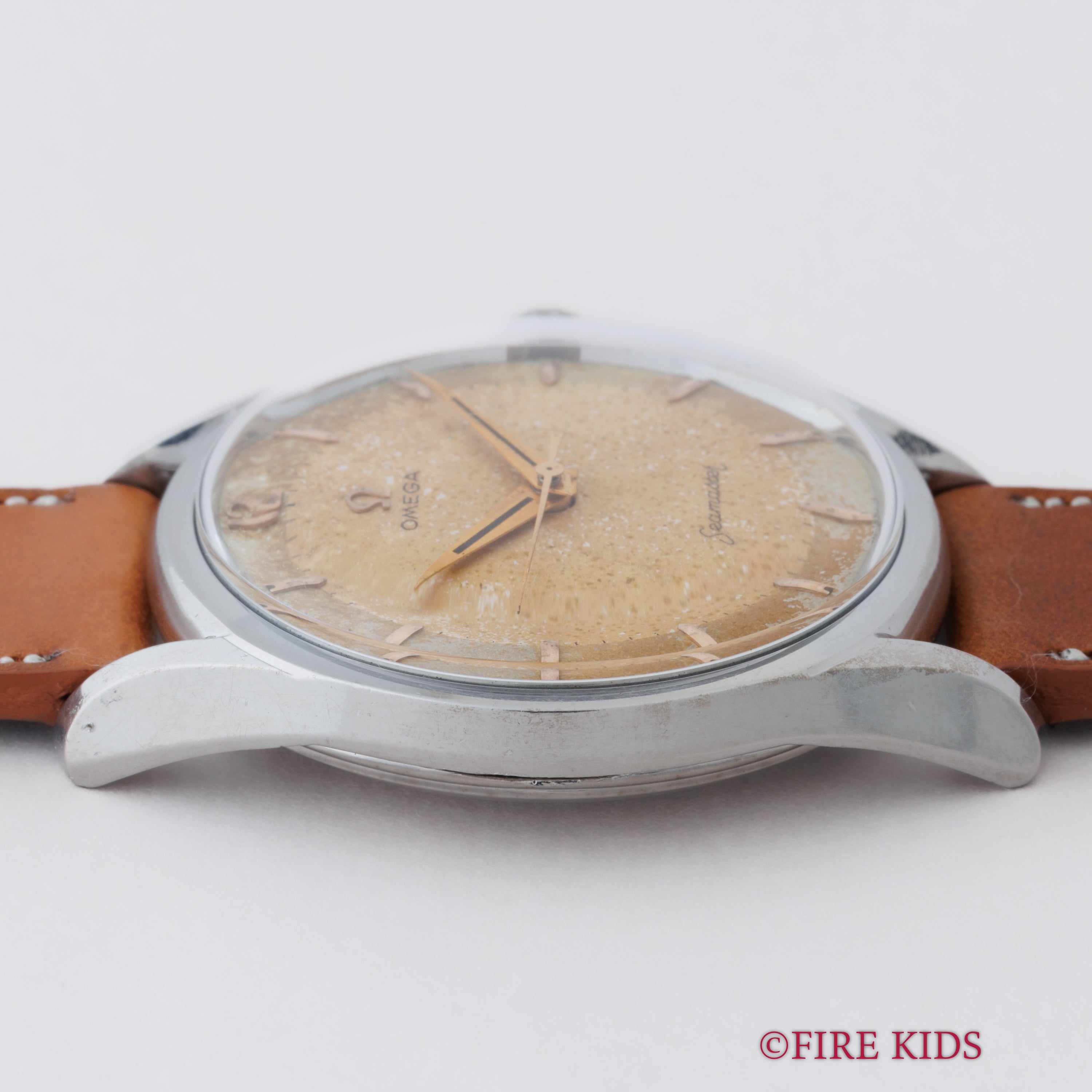 オメガ 30mmキャリバー 2トーン パティーナダイヤル 1956年製 手巻 Cal.284