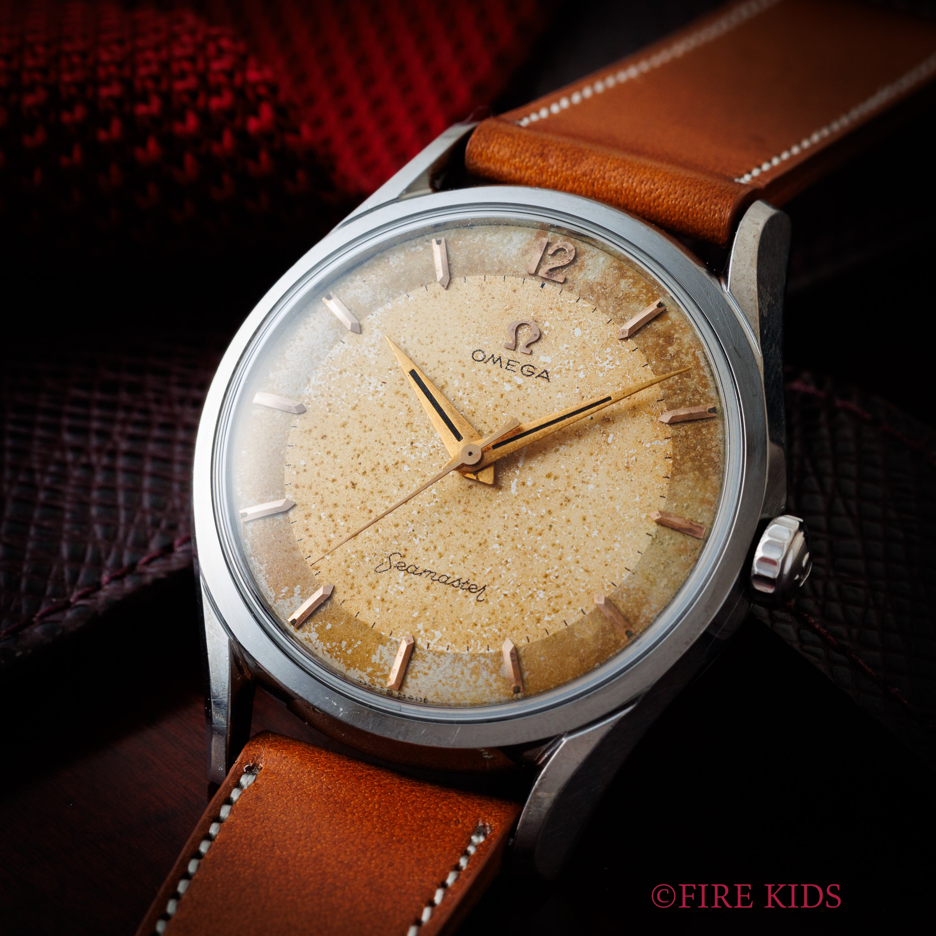 オメガ 30mmキャリバー 2トーン パティーナダイヤル 1956年製 手巻 Cal.284