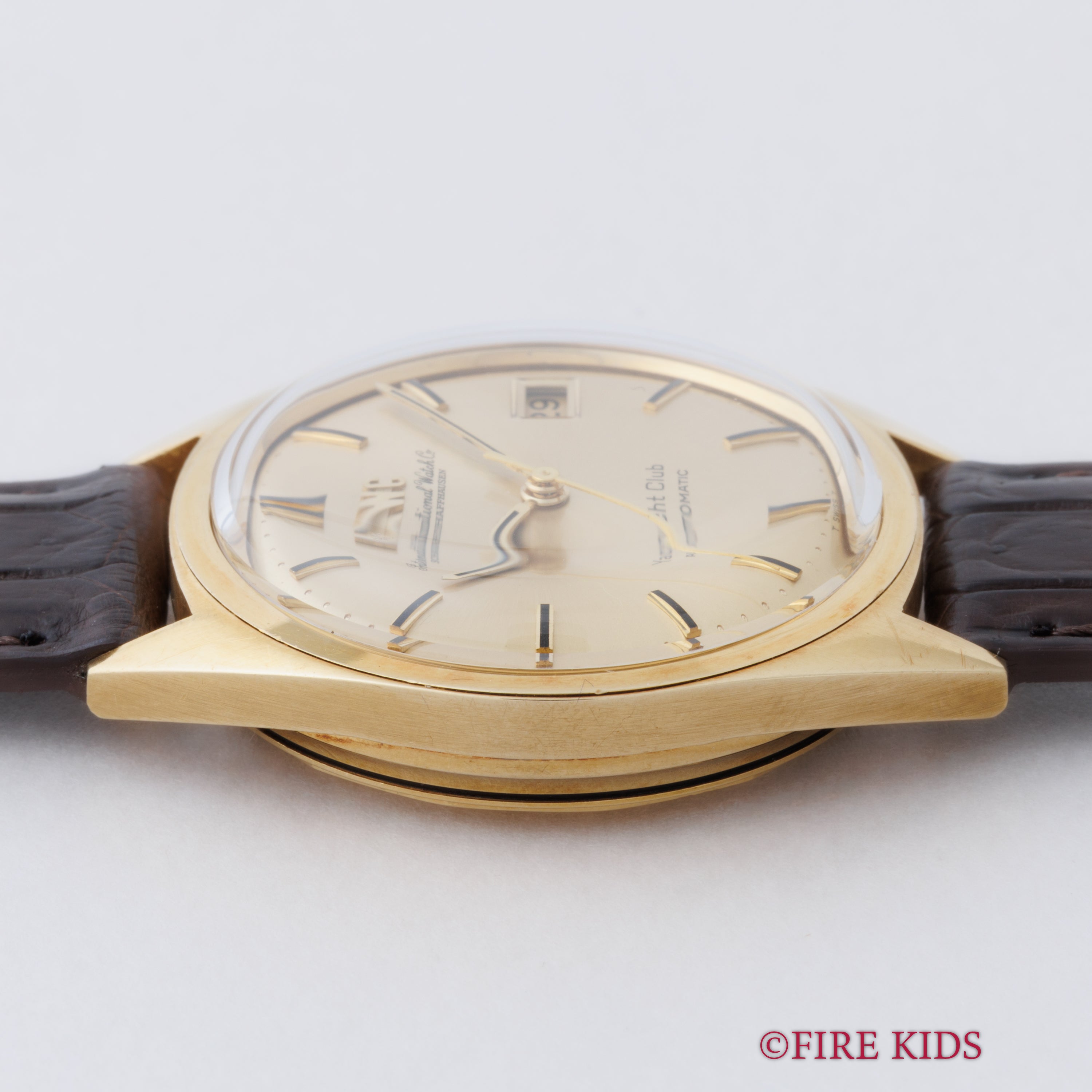 IWC ヨットクラブ 1967年製 Ref.R811A 18金イエローゴールド