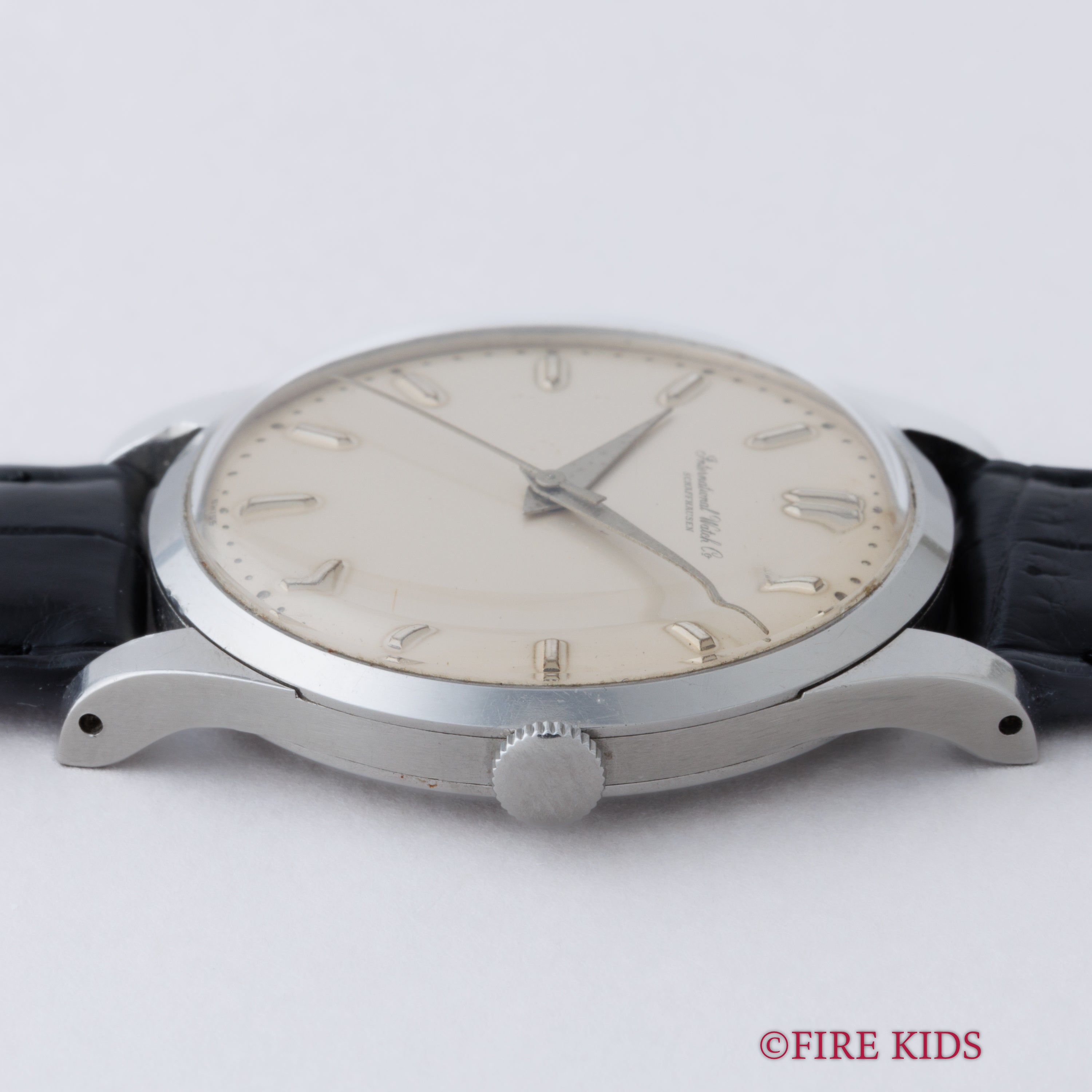 IWC ラウンドケース 1958年製 手巻き Cal.89 砲弾インデックス