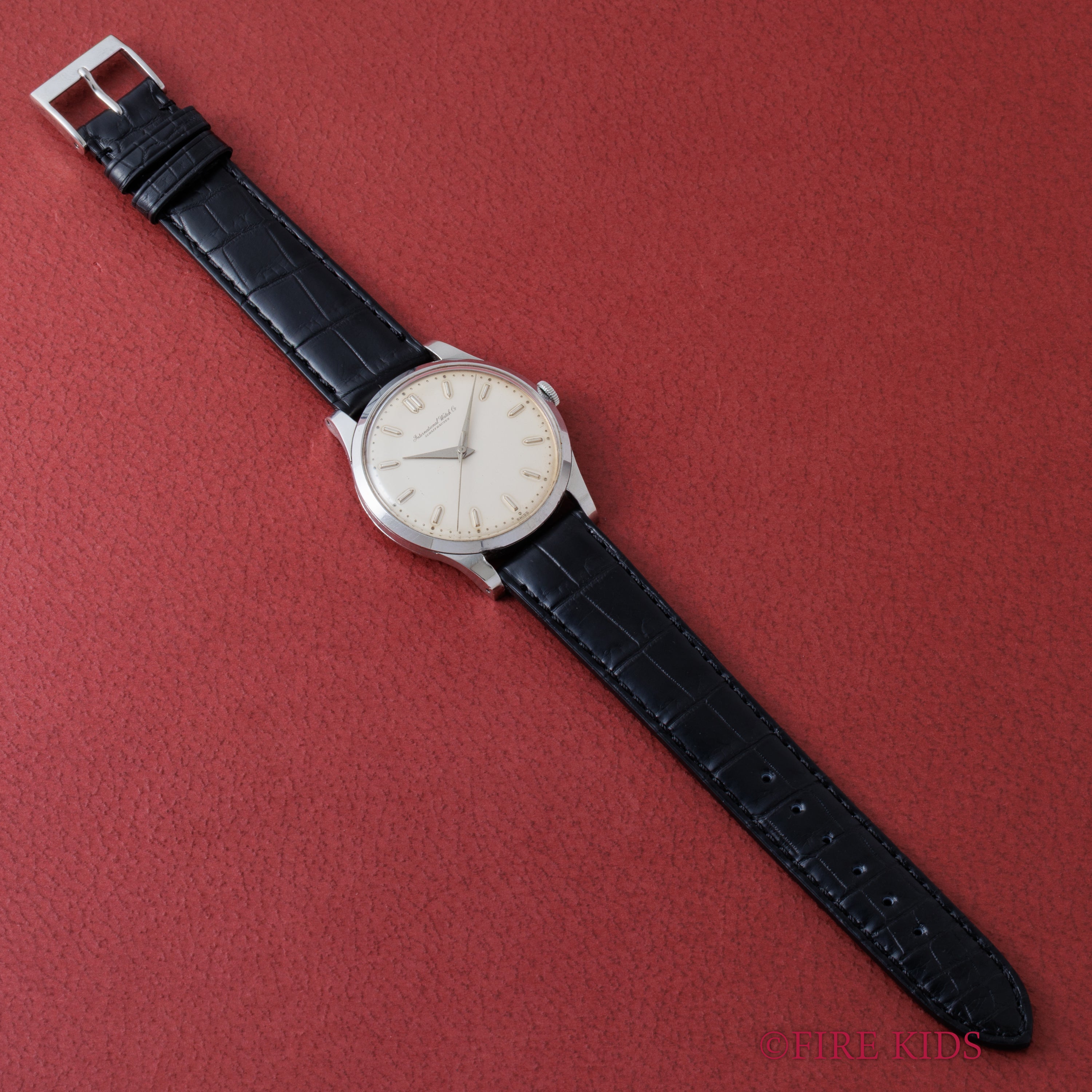 IWC ラウンドケース 1958年製 手巻き Cal.89 砲弾インデックス