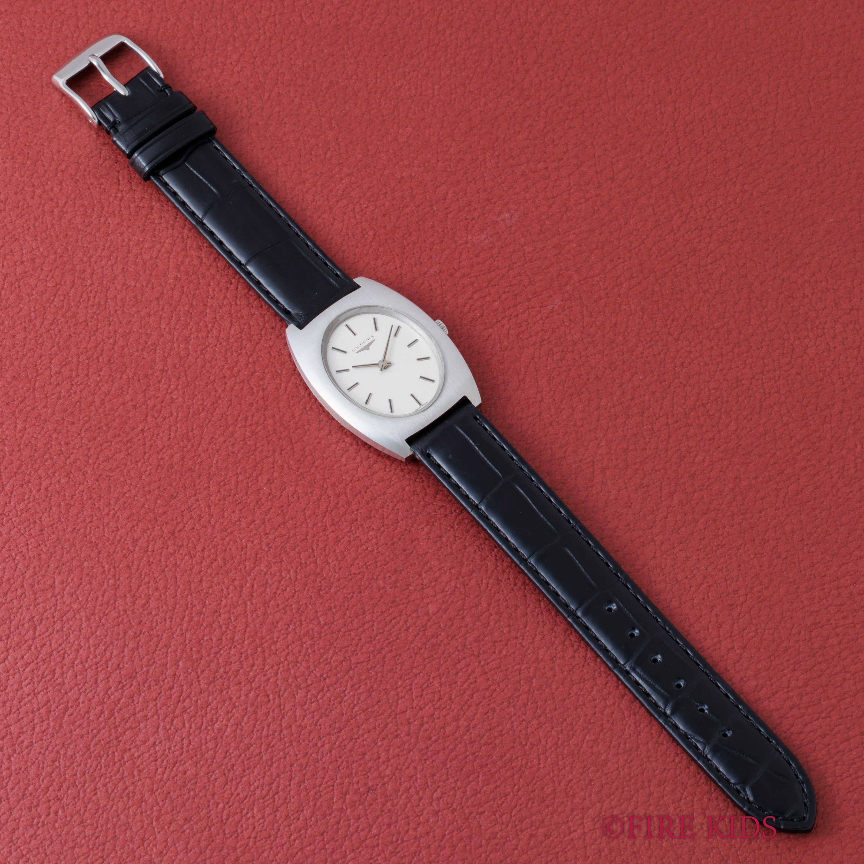 ロンジン トノーケース 1973年製 Cal.428 薄型手巻き