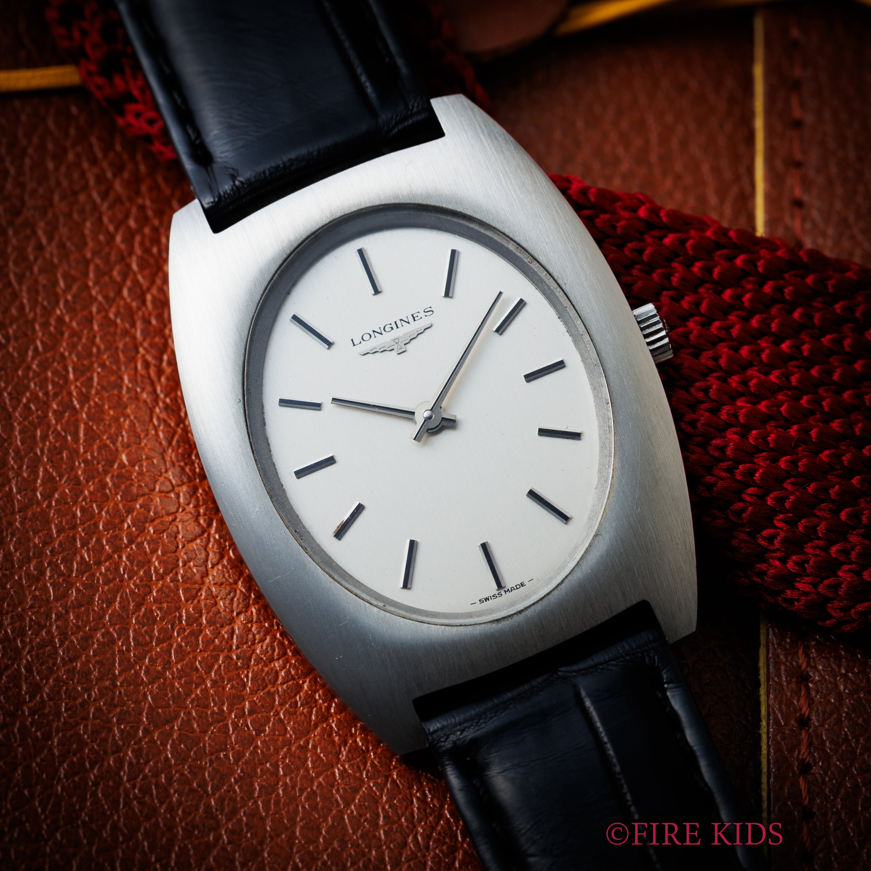 ロンジン トノーケース 1973年製 Cal.428 薄型手巻き