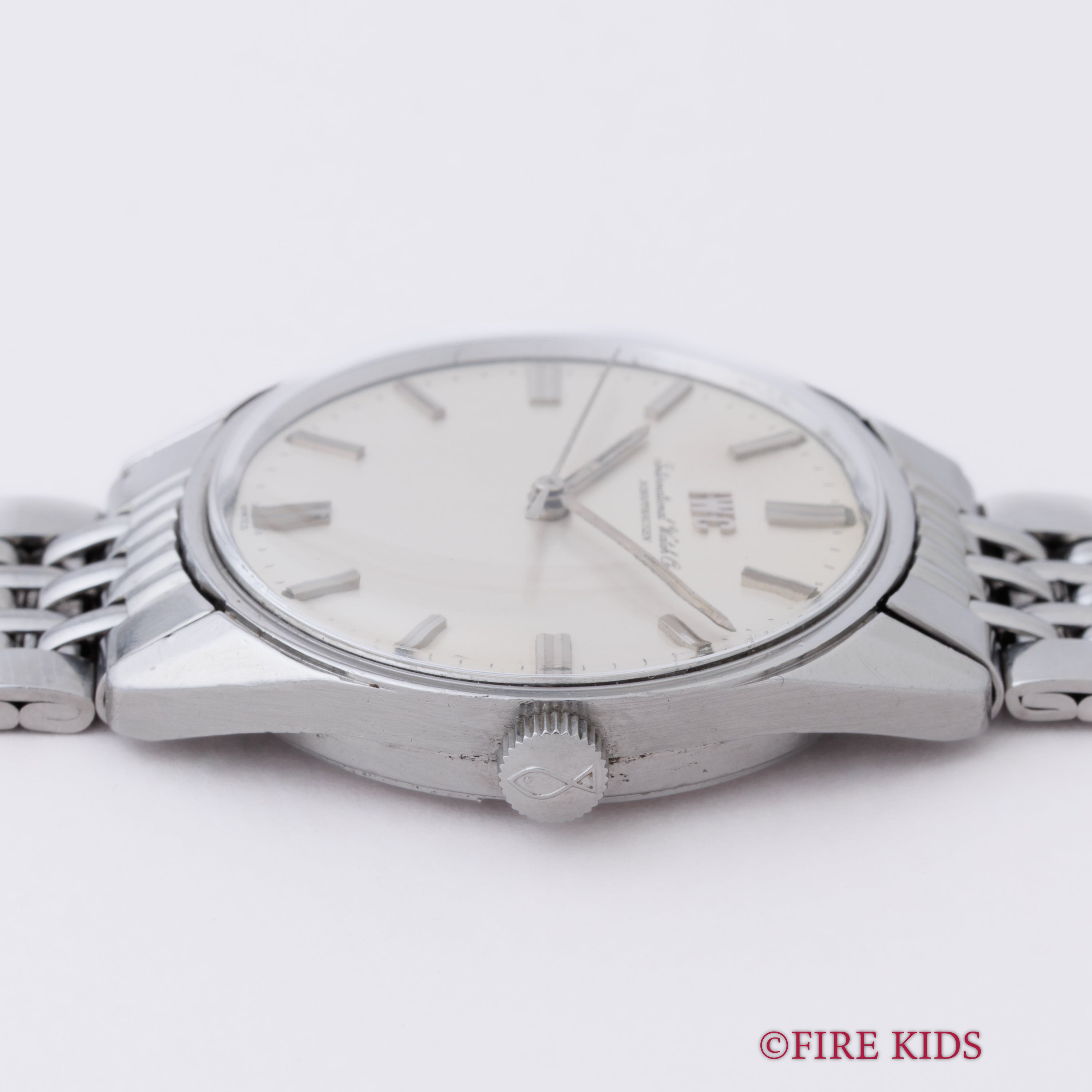 IWC ラウンド 1970年製(昭和45年製) Cal.89 手巻き オールドインター R810 純正ゲイフレアー社製ブレス