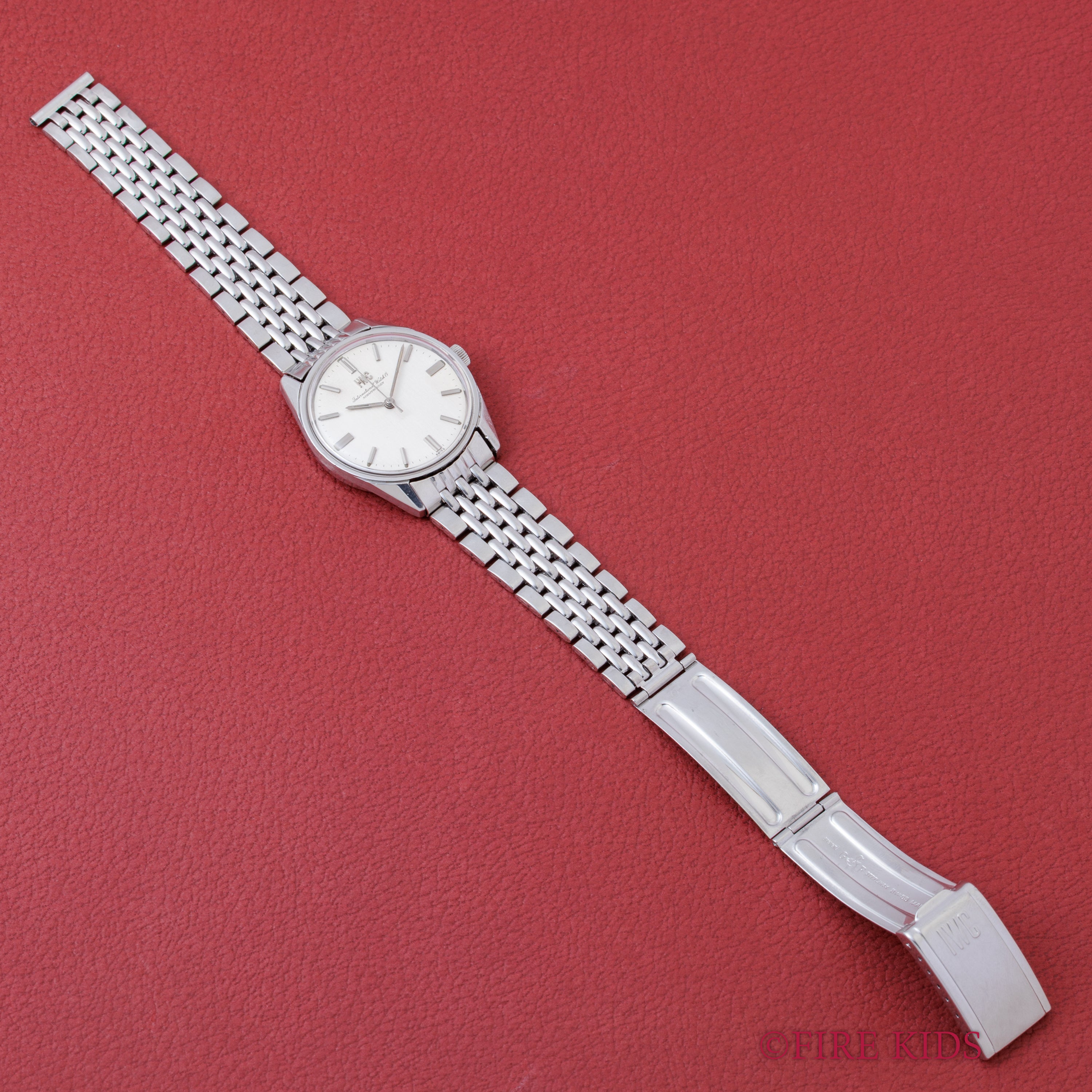 IWC ラウンド 1970年製(昭和45年製) Cal.89 手巻き オールドインター R810 純正ゲイフレアー社製ブレス