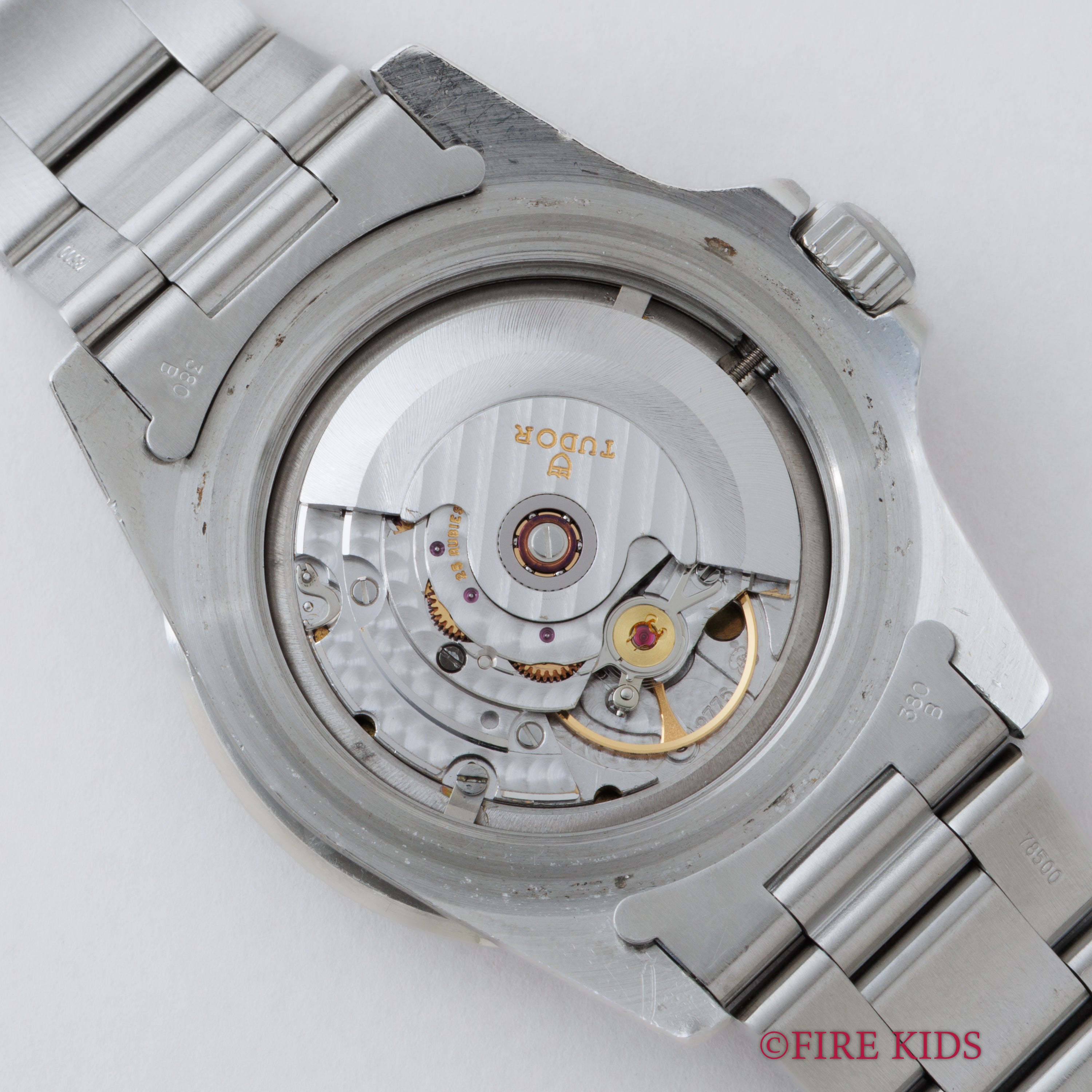 チューダー サブマリーナー ノンデイト 1984年製 ロリポップ ドーム風防 Ref.9401/0 オールトリチウム