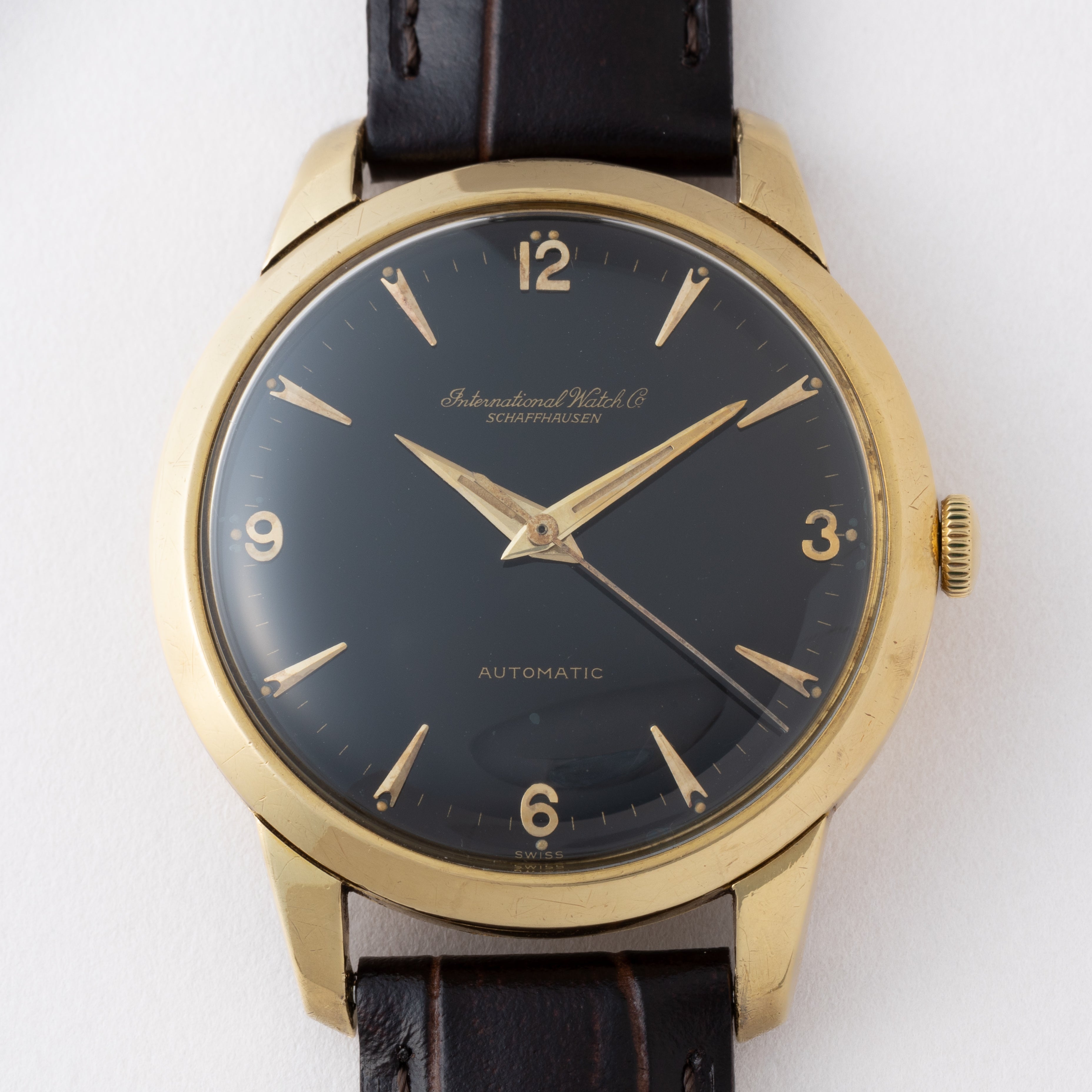 IWC ラウンドケース 18金無垢 1954年製 ブラックミラーダイヤル 箱付き