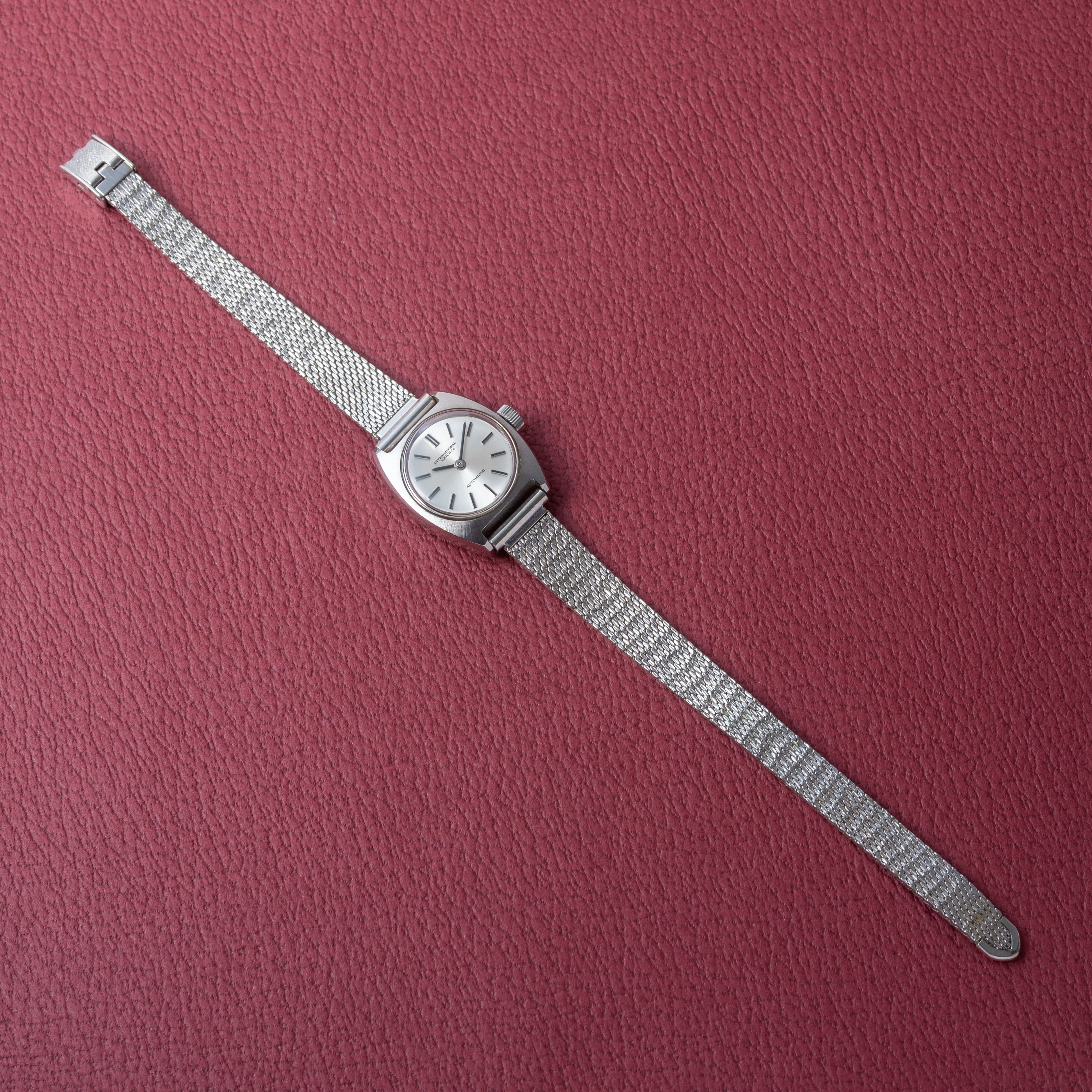 IWC レディース オートマチック トノー型 1970年代