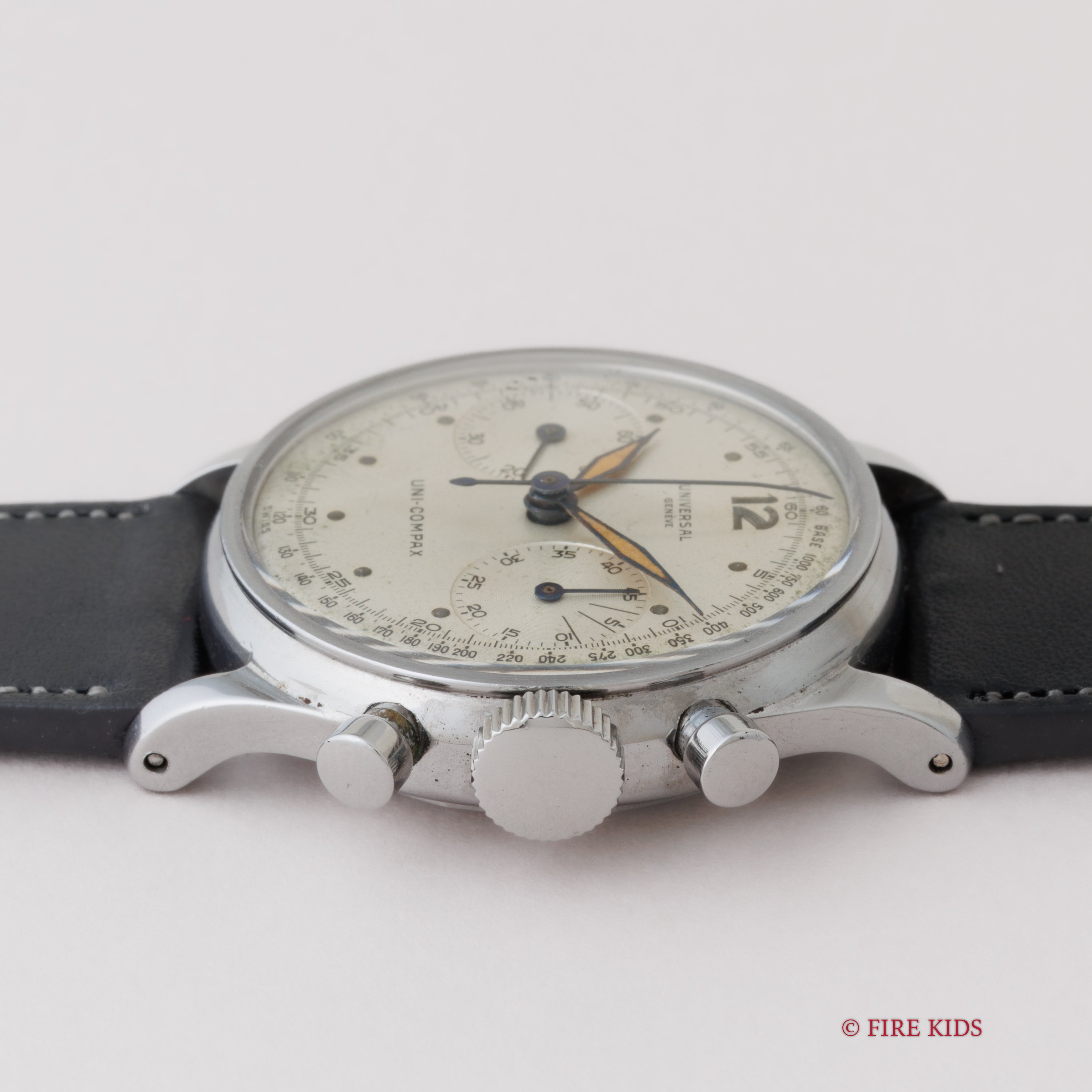 ユニバーサル・ジュネーブ ユニコンパックス 1940年代製 手巻 Cal.285 スクリューバック ラウンドプッシャー