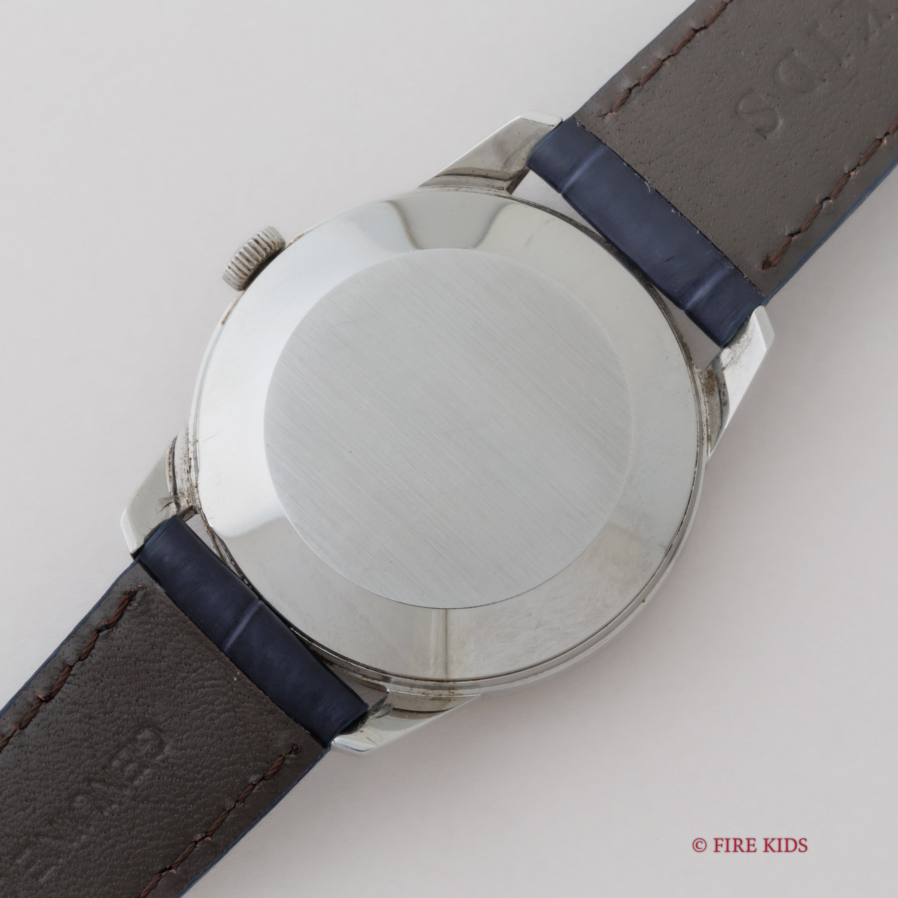 IWC ラウンドケース 1968年製 ペラトン式自動巻 Ref.R810A シルバーダイヤル