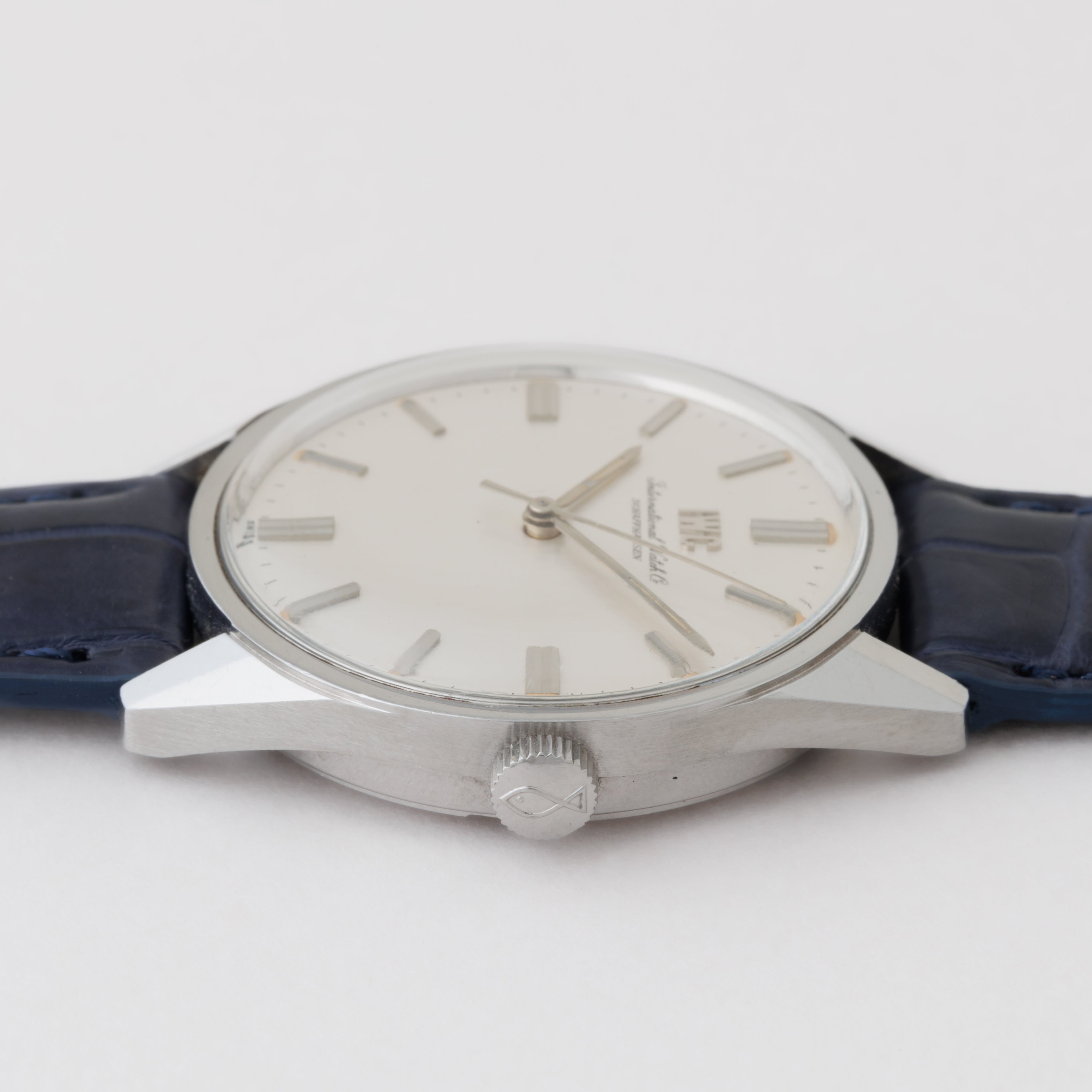 IWC ラウンド 1970年製(昭和45年製) Cal.89 手巻き オールドインター R810 純正尾錠付き