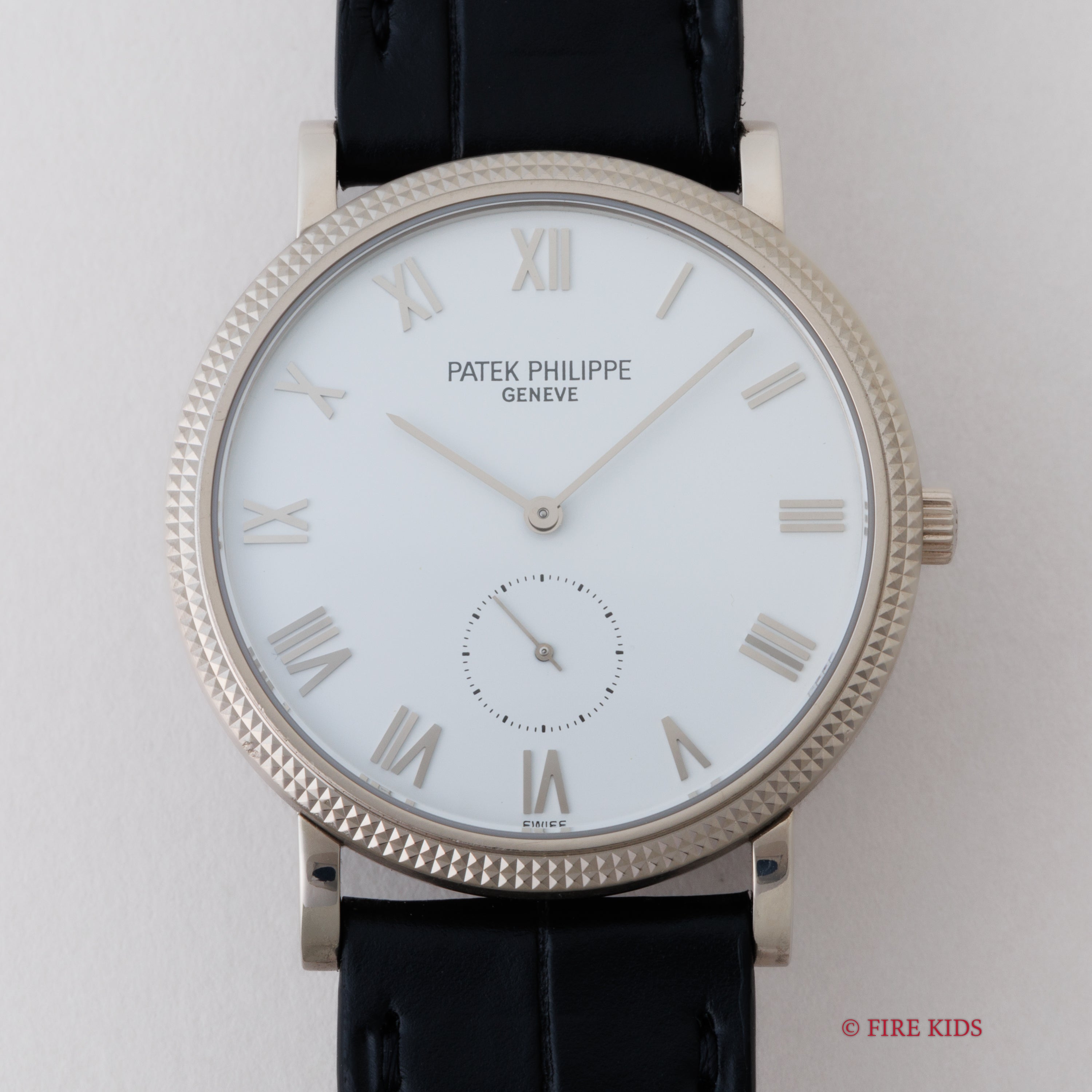 パテックフィリップ カラトラバ ホワイトローマンダイヤル 日本限定 1999年製 手巻き Cal.215 18金ホワイトゴールド 箱、アーカイブ、純正18金ホワイトゴールド尾錠付き