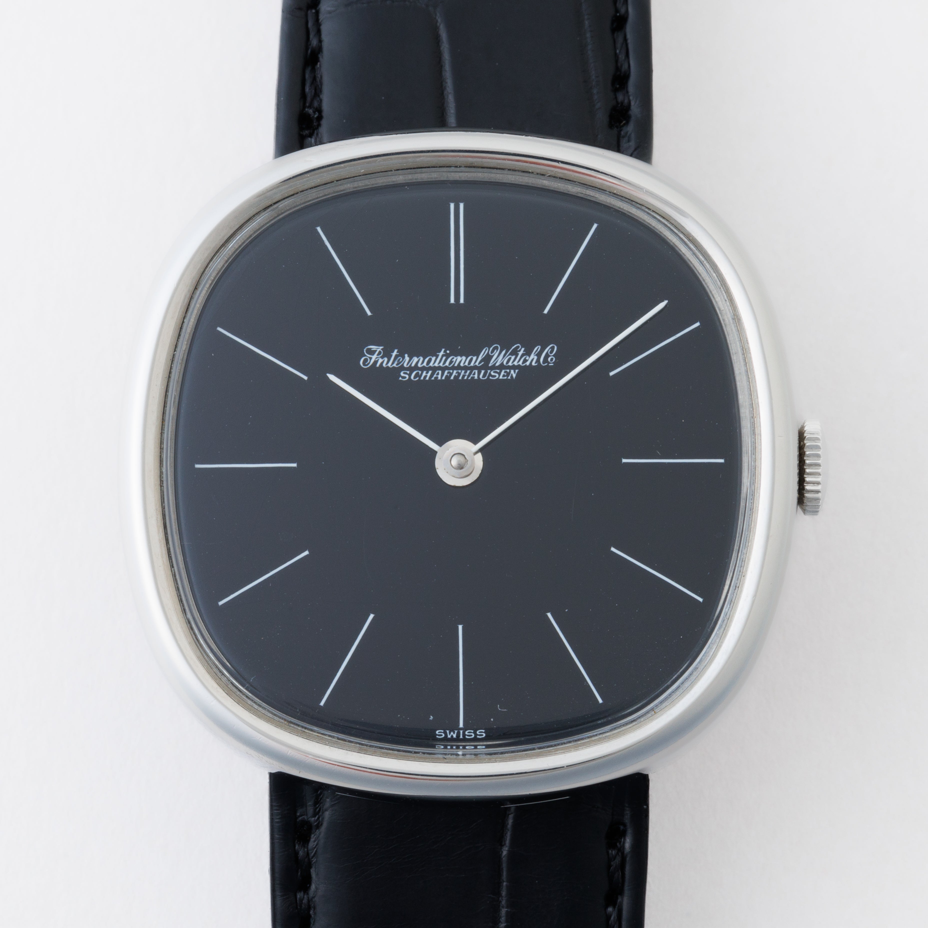 IWC ブラック Ref.2584 1976年製 Cal.423 手巻き 純正尾錠・修理明細付き