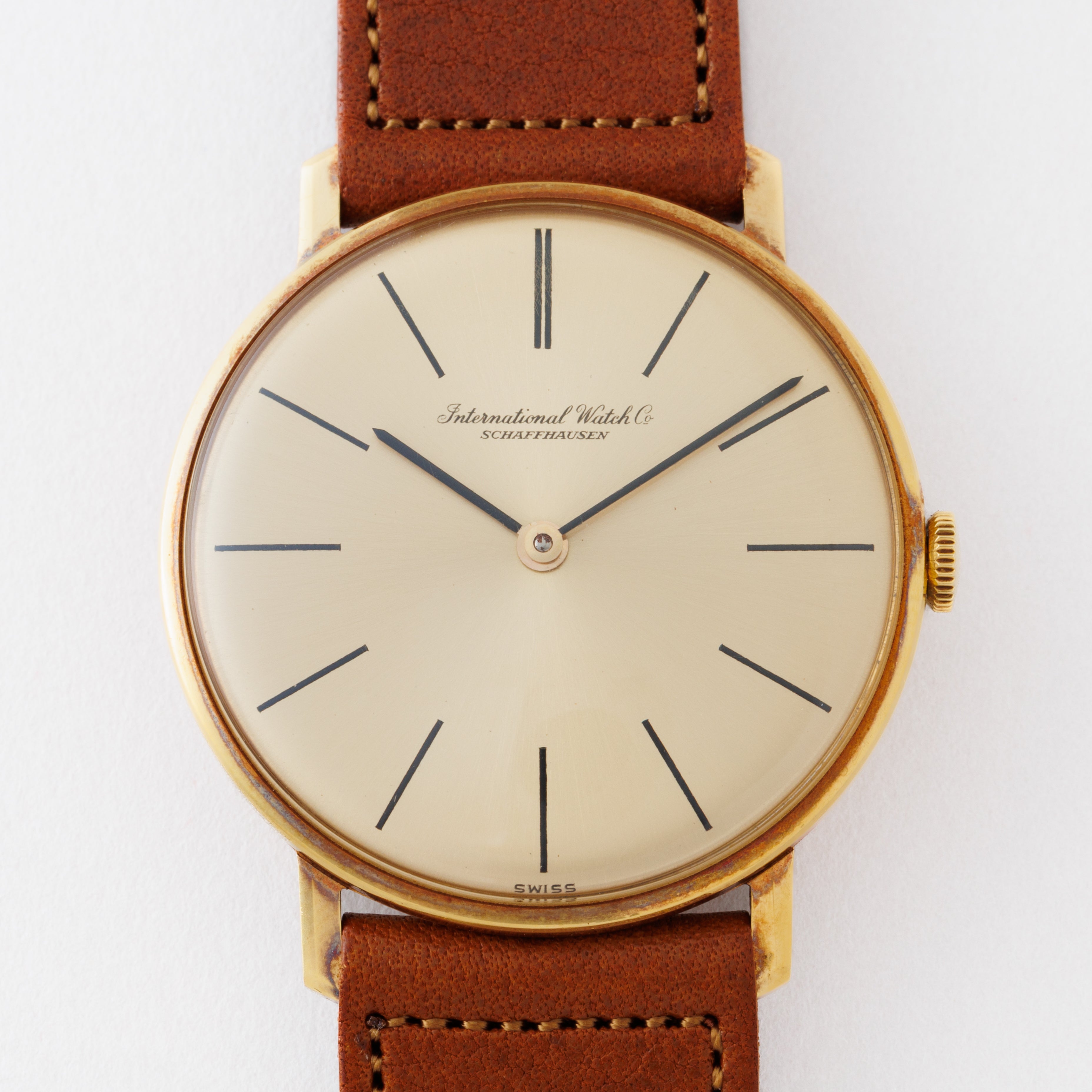 IWC 18金無垢ラウンドケース Ref.2500 1979年製 手巻き Cal.423 国際保証書付き