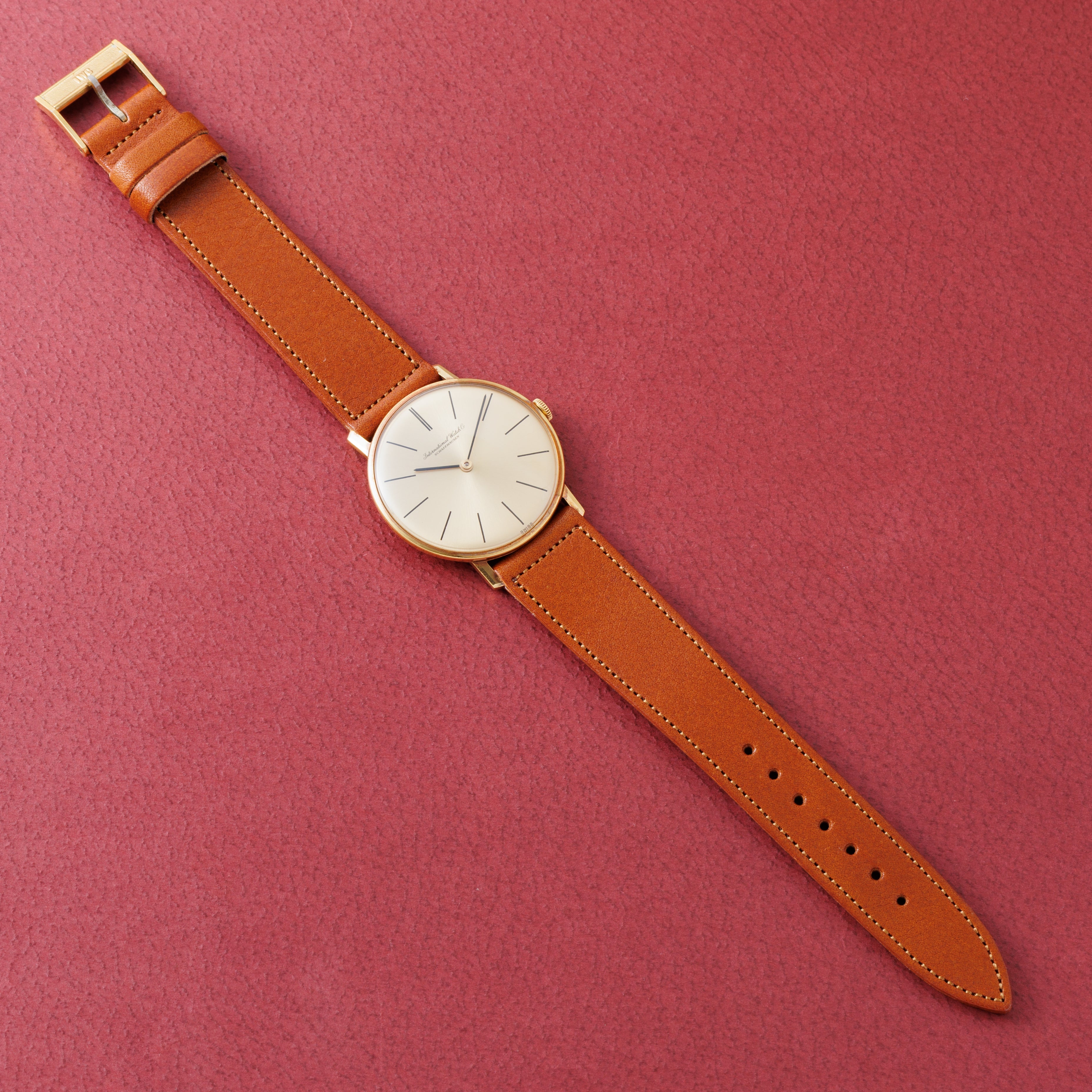 IWC 18金無垢ラウンドケース Ref.2500 1979年製 手巻き Cal.423 国際保証書付き