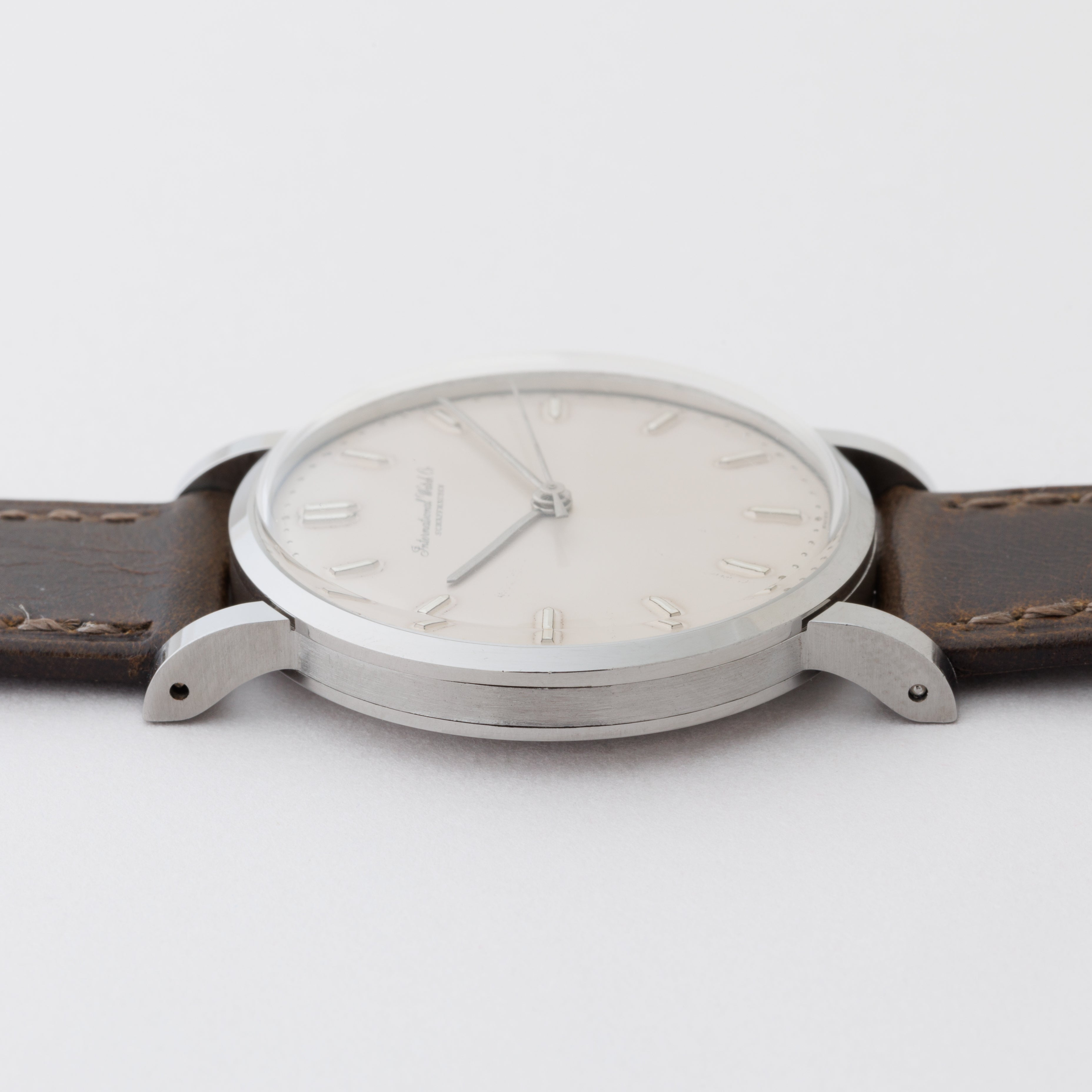 IWC ラウンドケース 1958年製 手巻き Cal.89