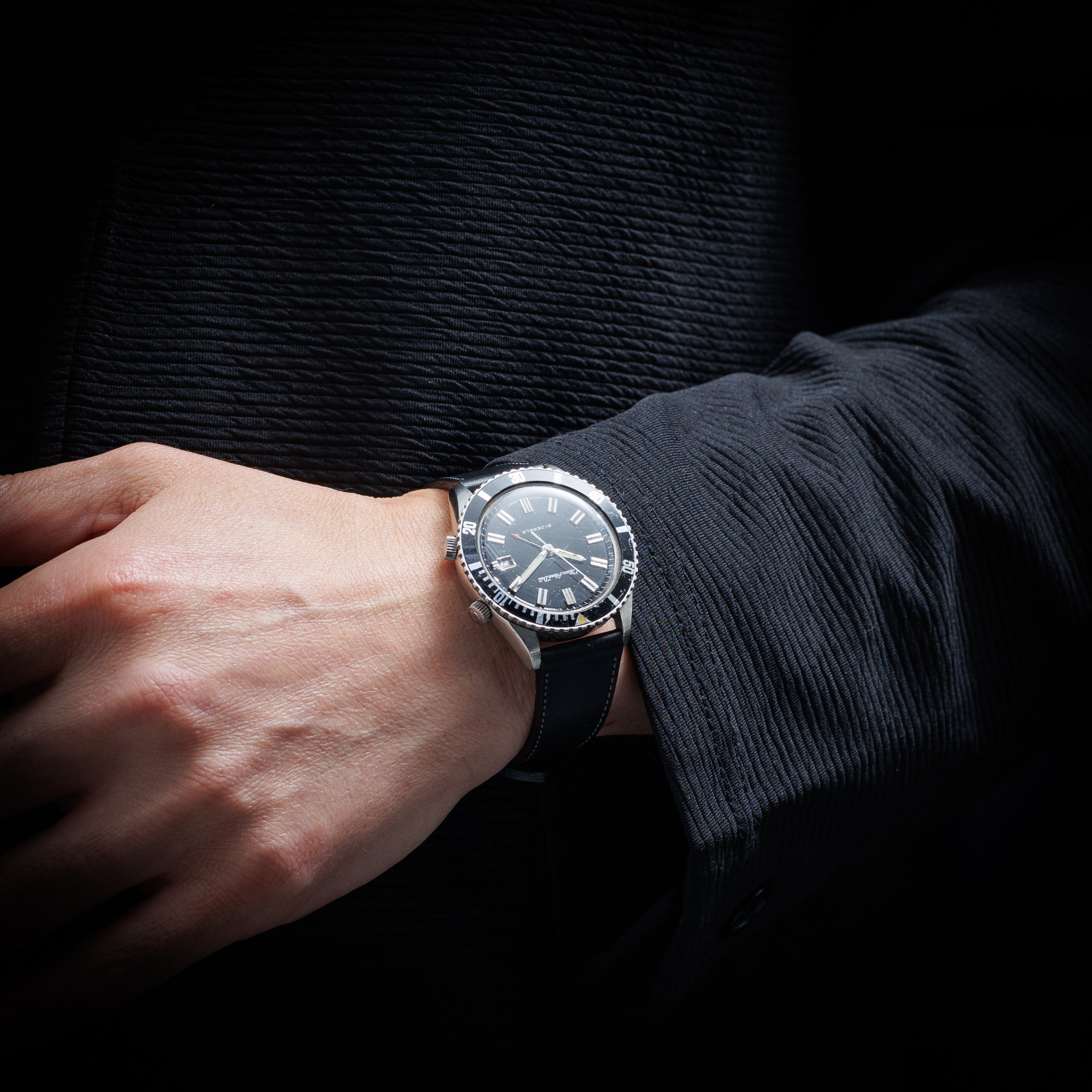 シチズン アラームデイト 1968年製 ダイバー 手巻き ブラックダイヤル