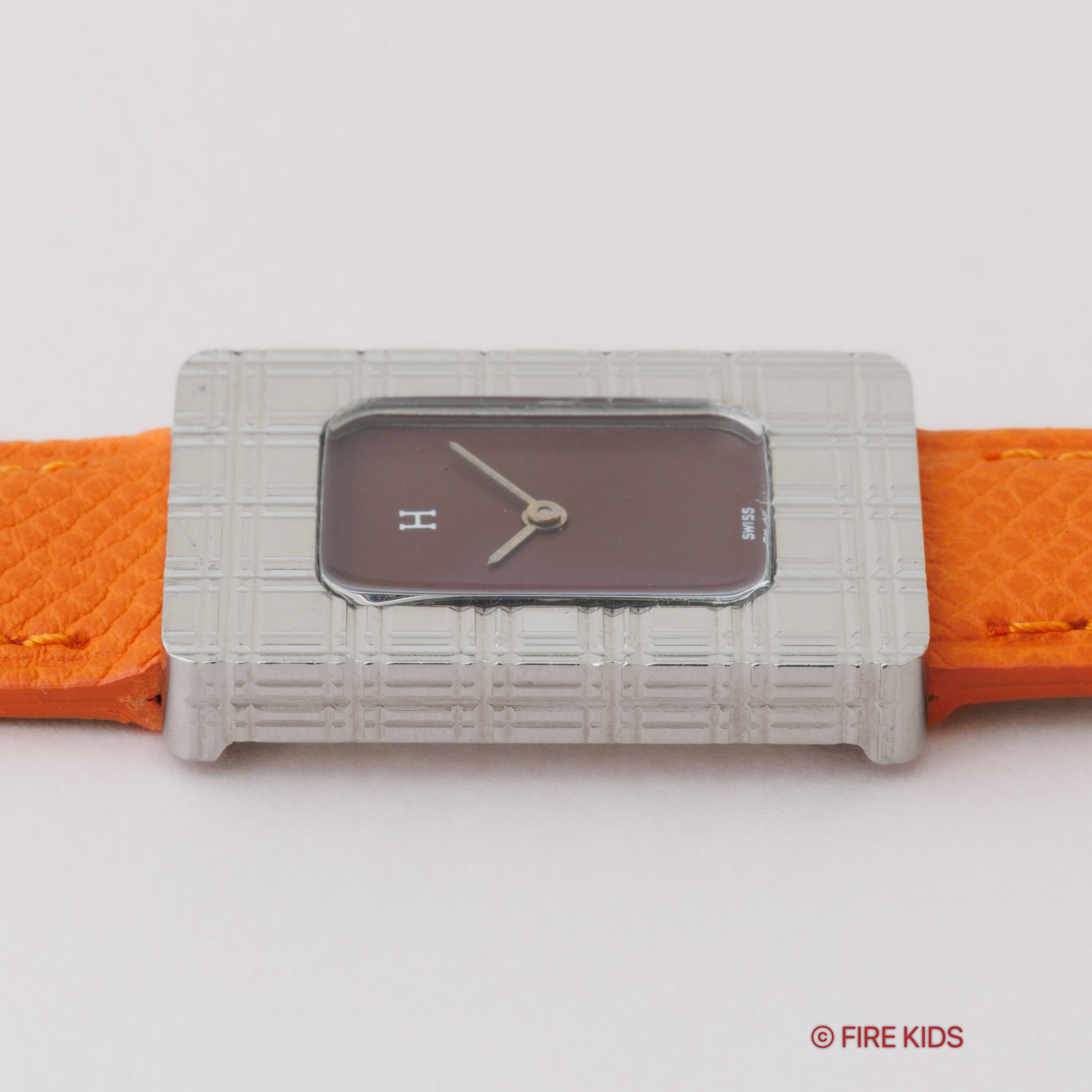 エルメス カレーシュ ボルドーダイヤル 手巻き 1980年代製