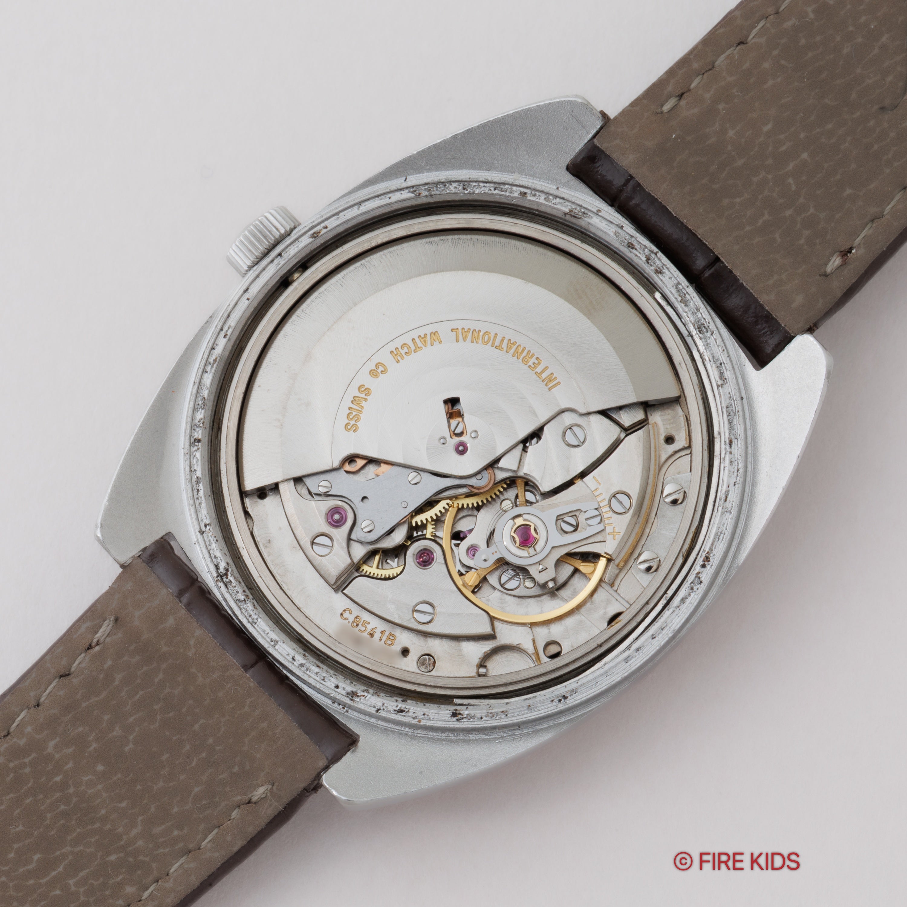 IWC トノーケース 1972年製 Ref.1828 ペラトン式自動巻 Cal.8541B 箱・ギャラ