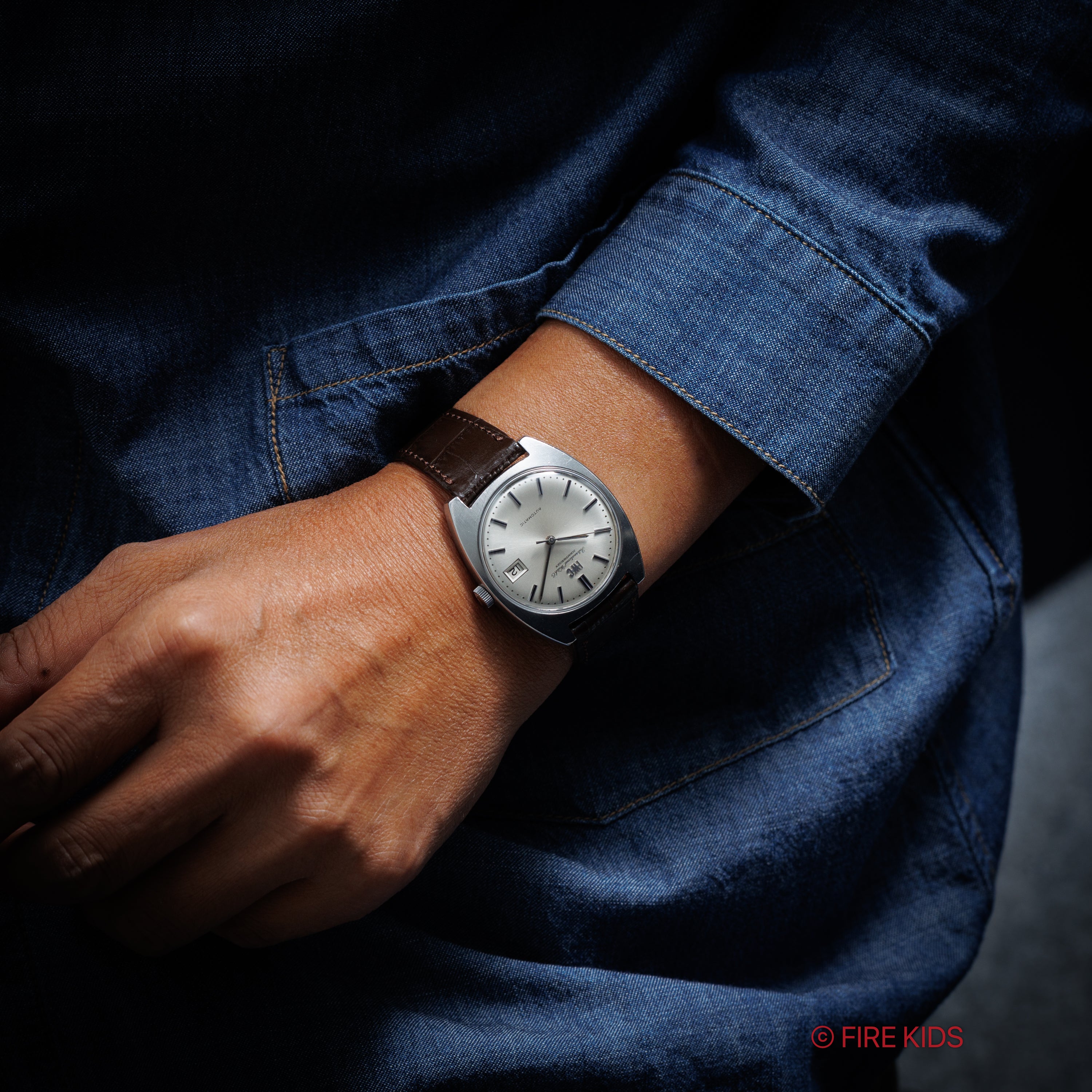 IWC トノーケース 1972年製 Ref.1828 ペラトン式自動巻 Cal.8541B 箱・ギャラ