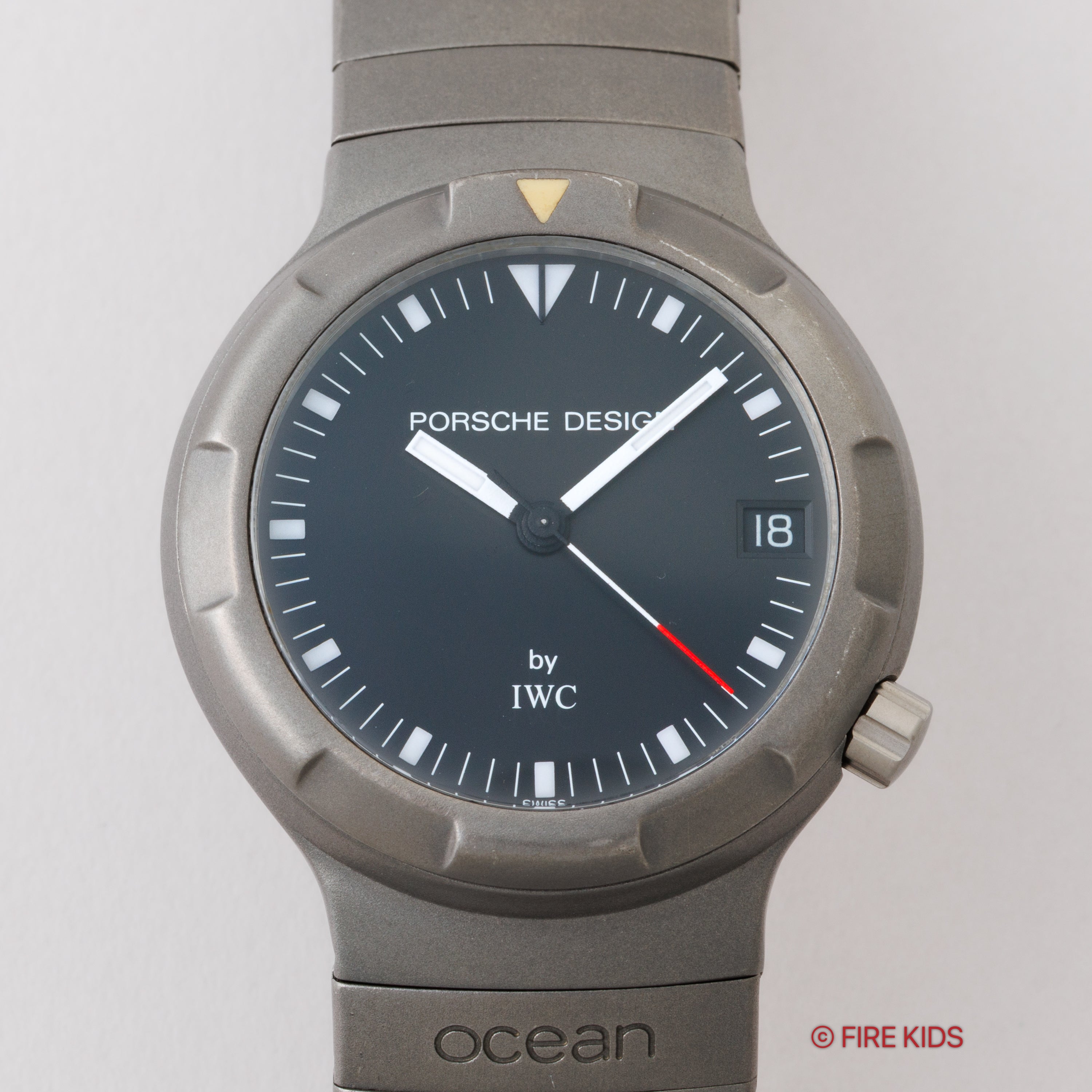 ポルシェデザイン by IWC 1986年製 オーシャン500 オートマチック 箱、修理明細書付き