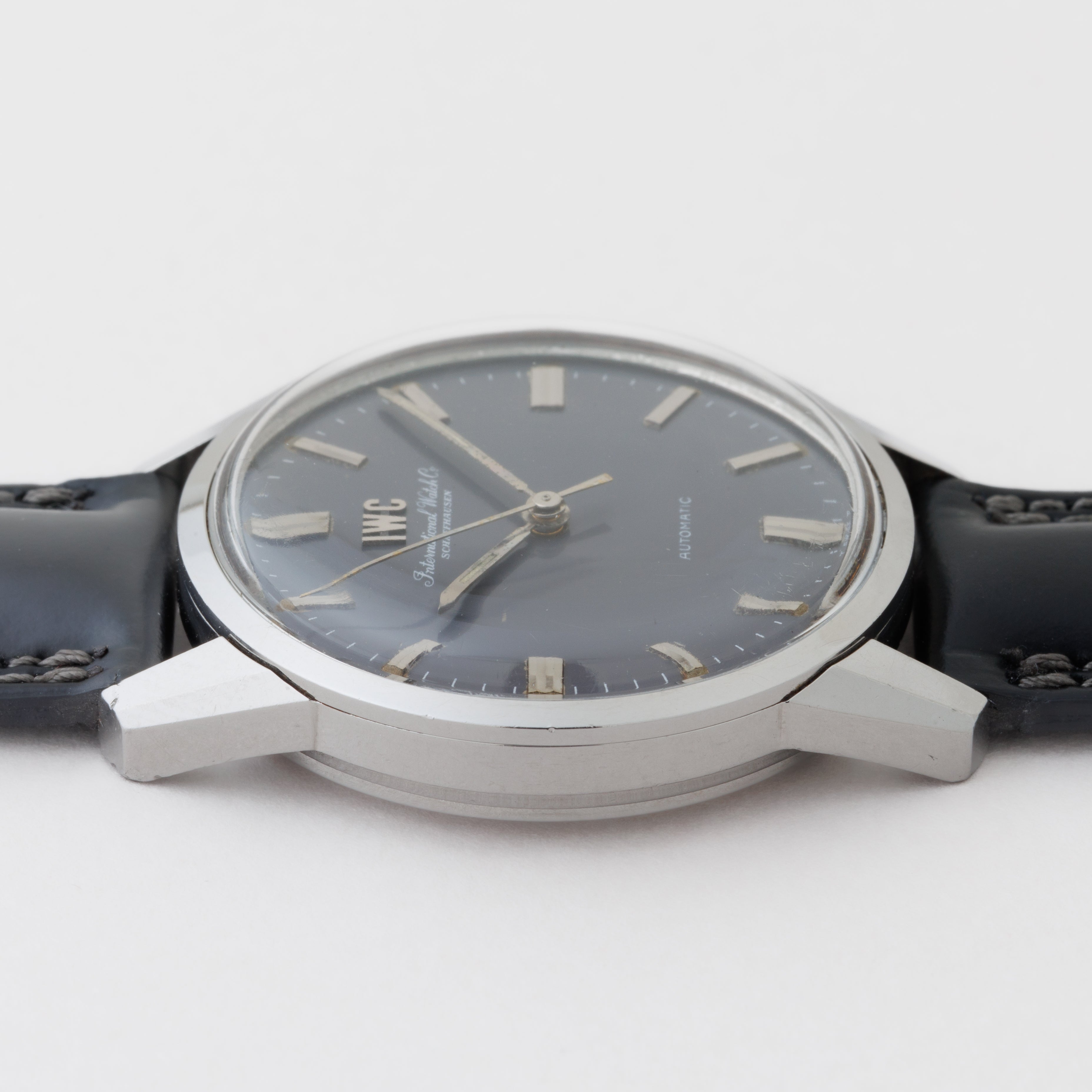 IWC ラウンドケース グレー文字盤 ペラトン式自動巻き 1970年製 Ref.R810AD Cal.854B