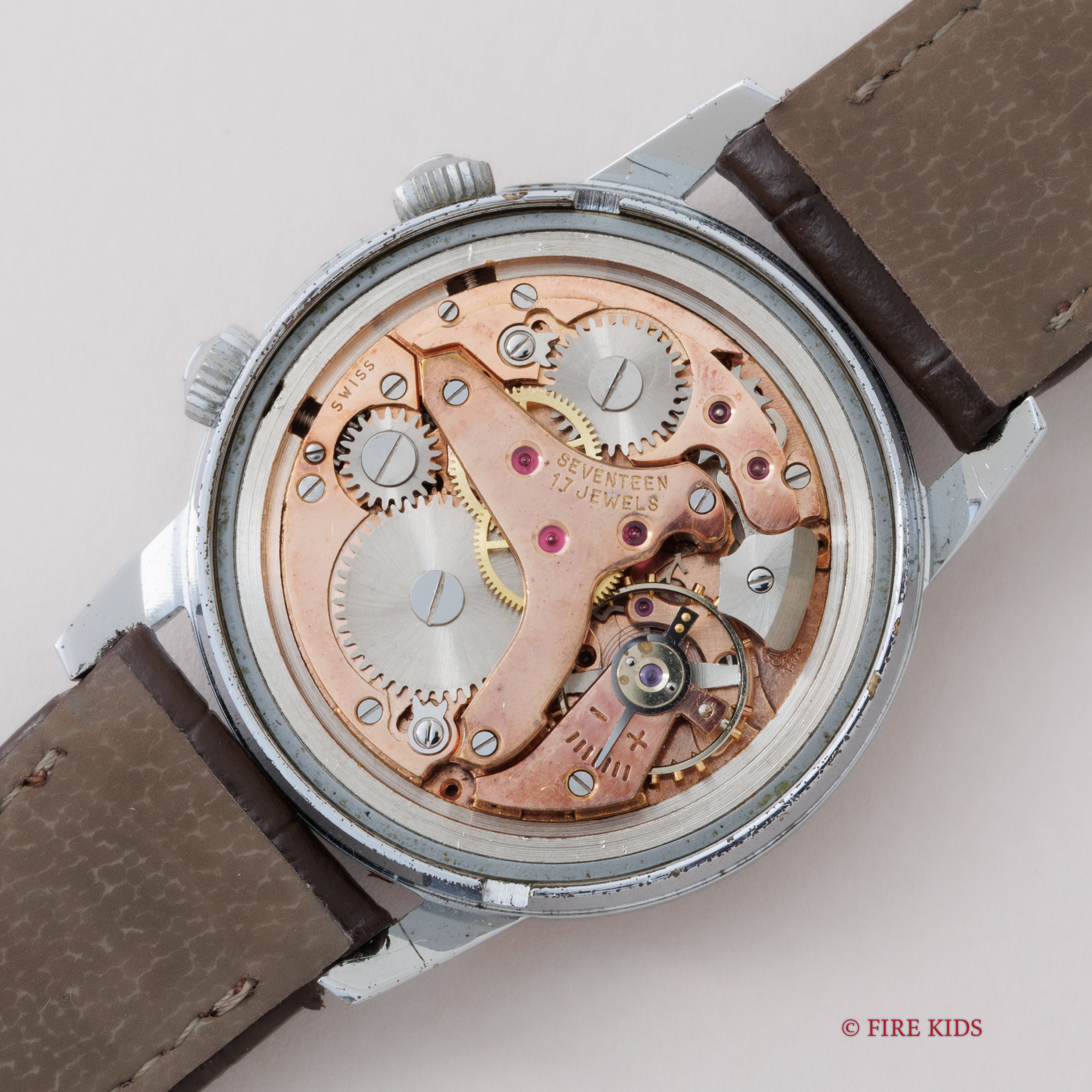 ブヘラ リストアラーム 1950年代製 アラビアダイヤル 手巻 Cal.AS1475