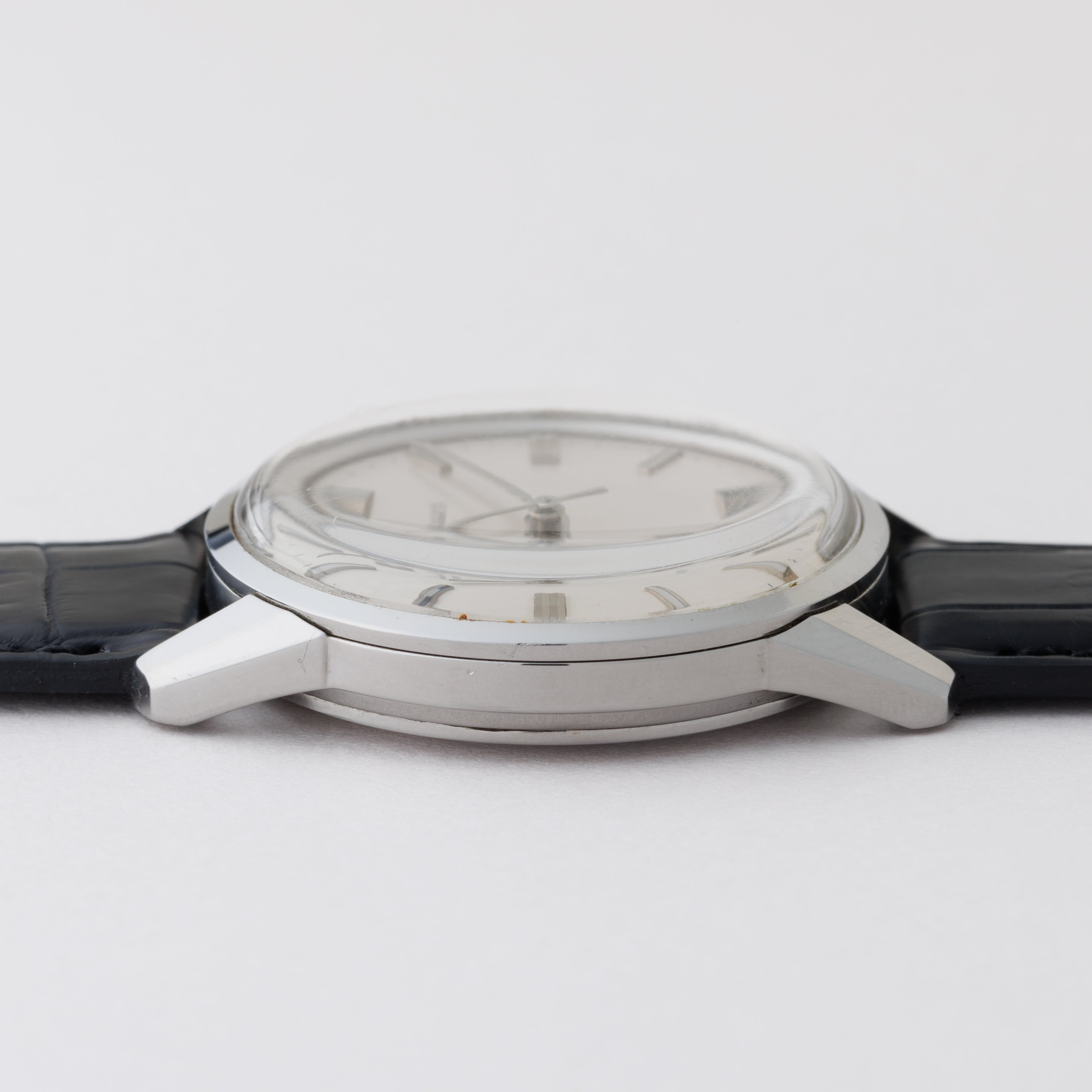 IWC ラウンドケース オートマチック 1970年製 Ref.R810AD ノンデイト