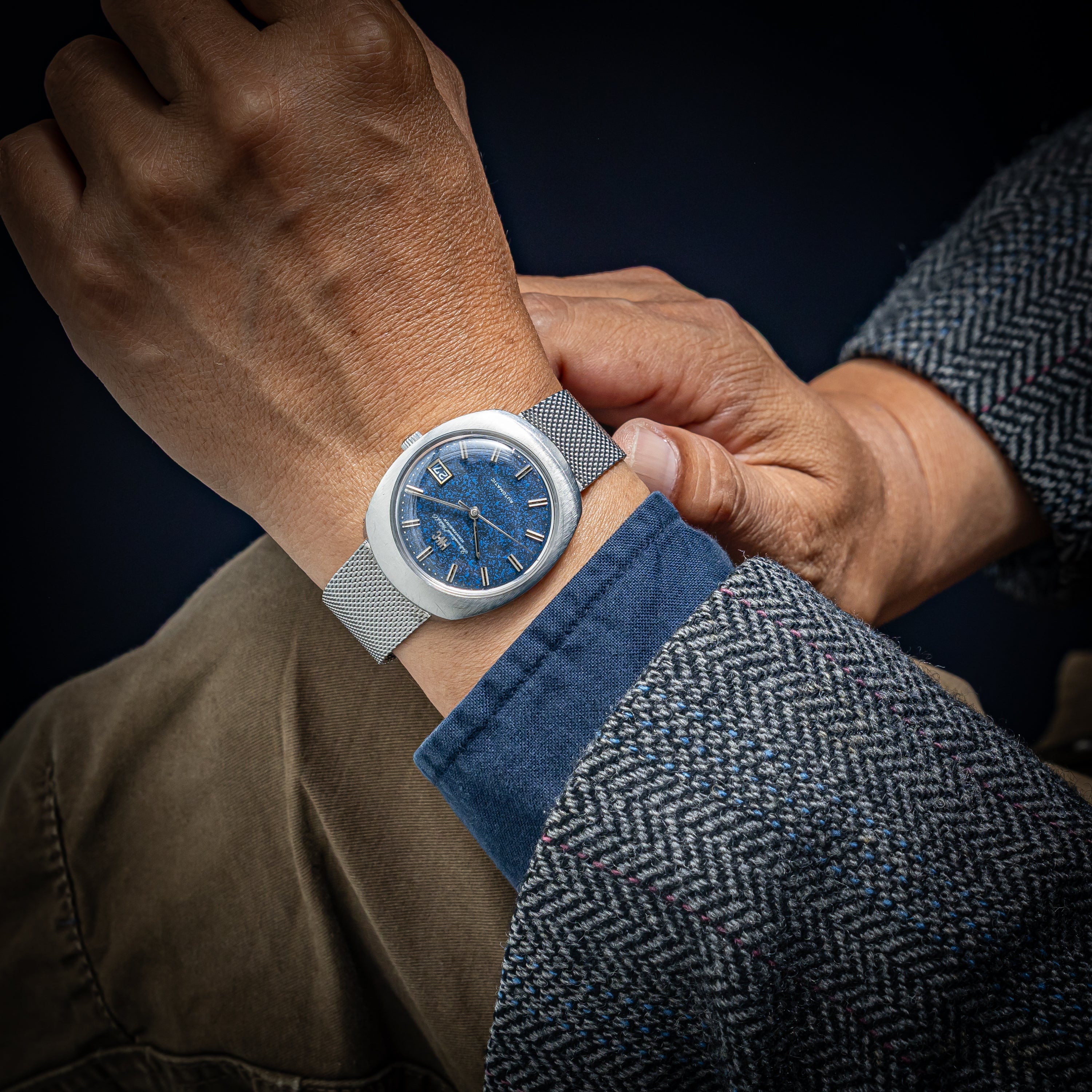 IWC ブルーマーブルダイヤル 1974年製 トノーケース 純正メッシュブレス ギャラ付