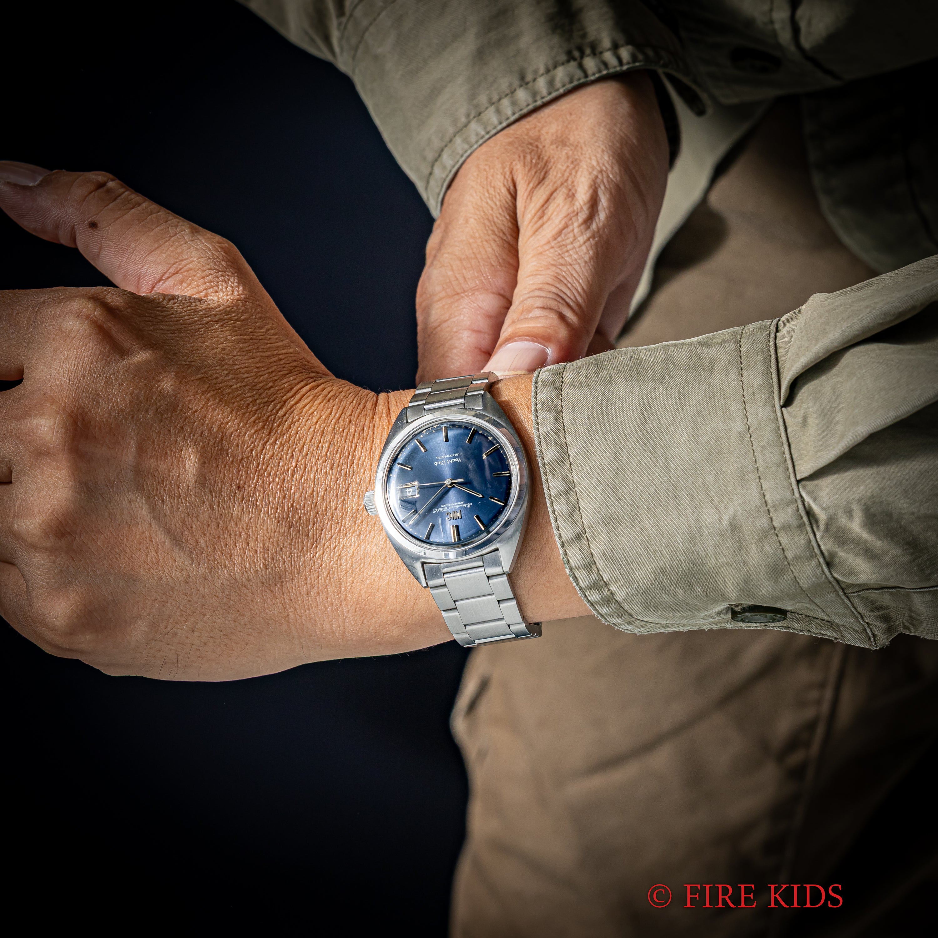 IWC ヨットクラブ 1973年製 ブルーダイヤル Cal.8541B ペラトン式自動巻き 純正3連ブレス