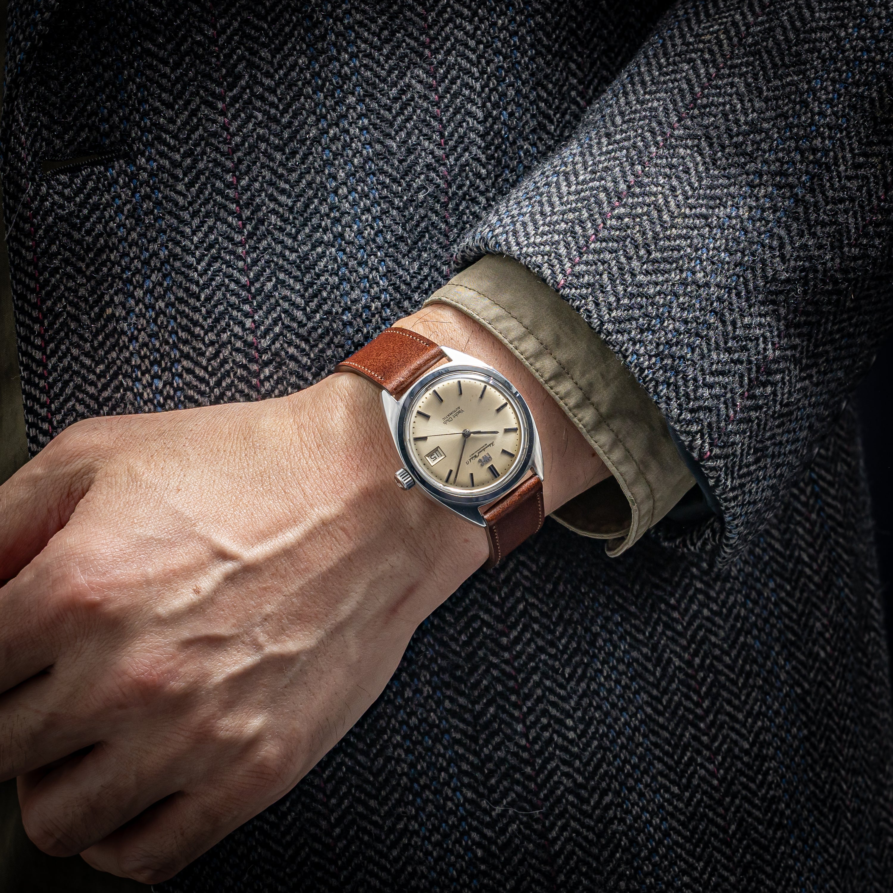 IWC ヨットクラブ 1970年製/昭和45年製 シルバーダイヤル ペラトン式自動巻き Ref.R811 Cal.8541B