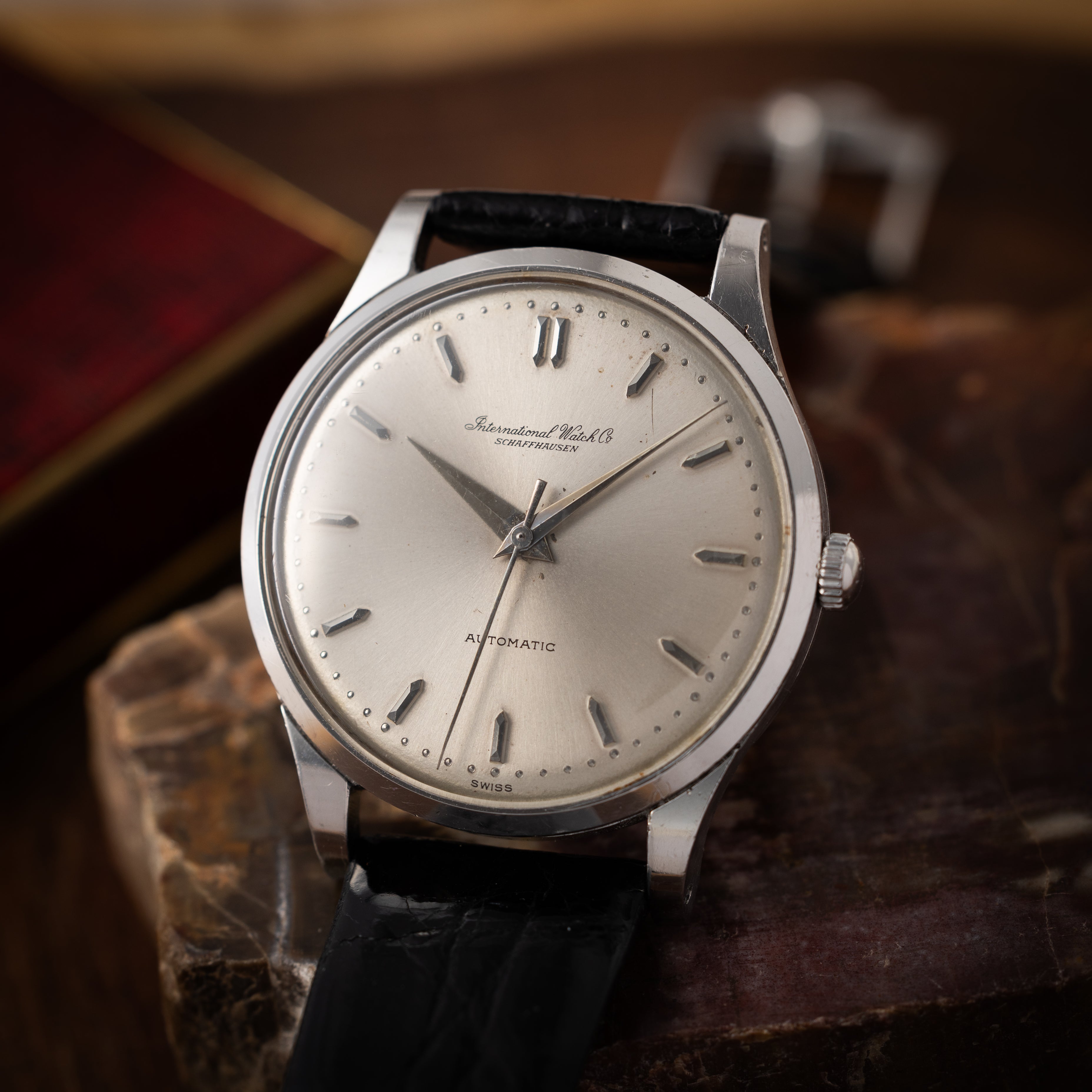 IWC ラウンドケース ノンデイト自動巻き 1962年製 Cal.853 純正尾錠付き