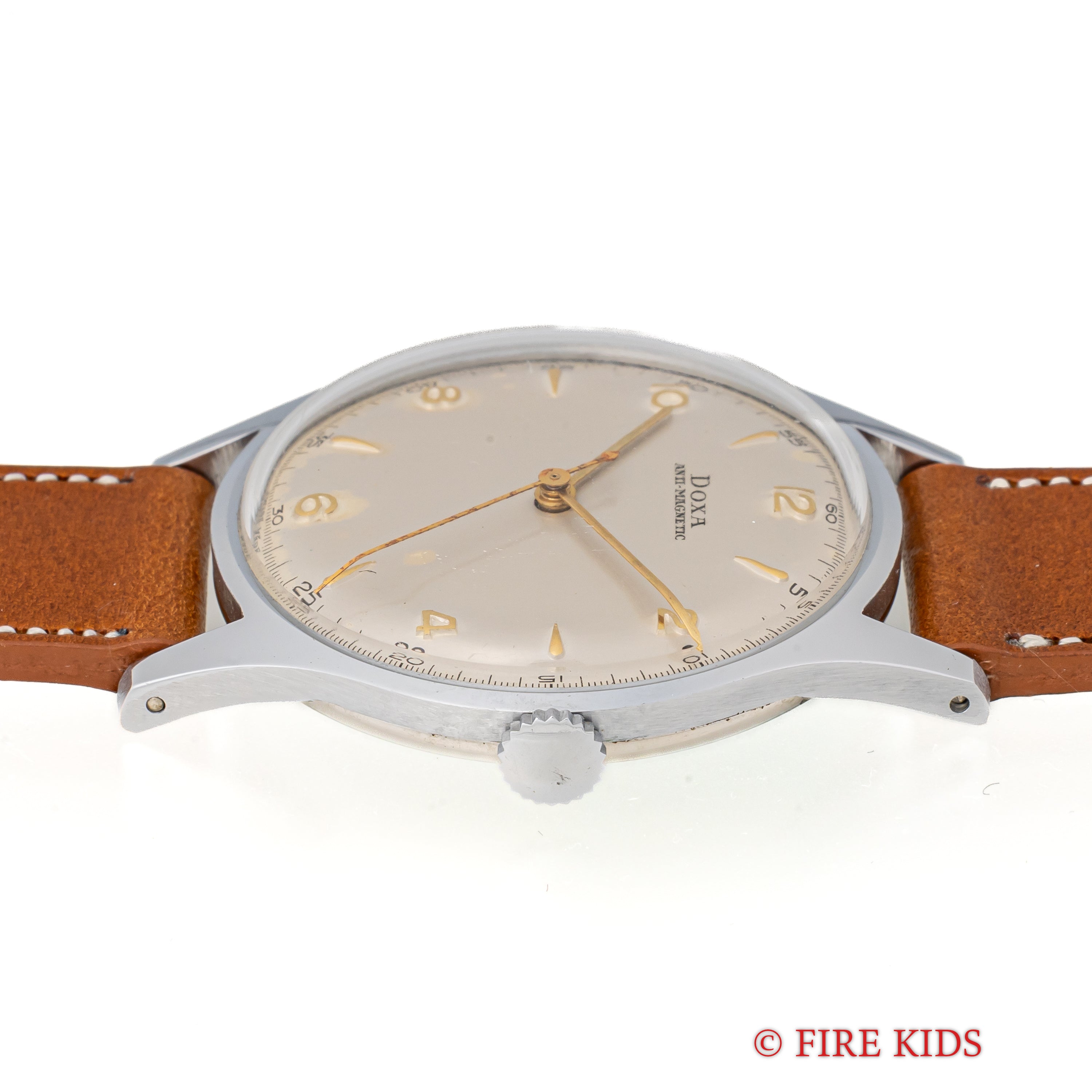 ドクサ 1950年代製 手巻き 飛びアラビアダイヤル タグ付美品