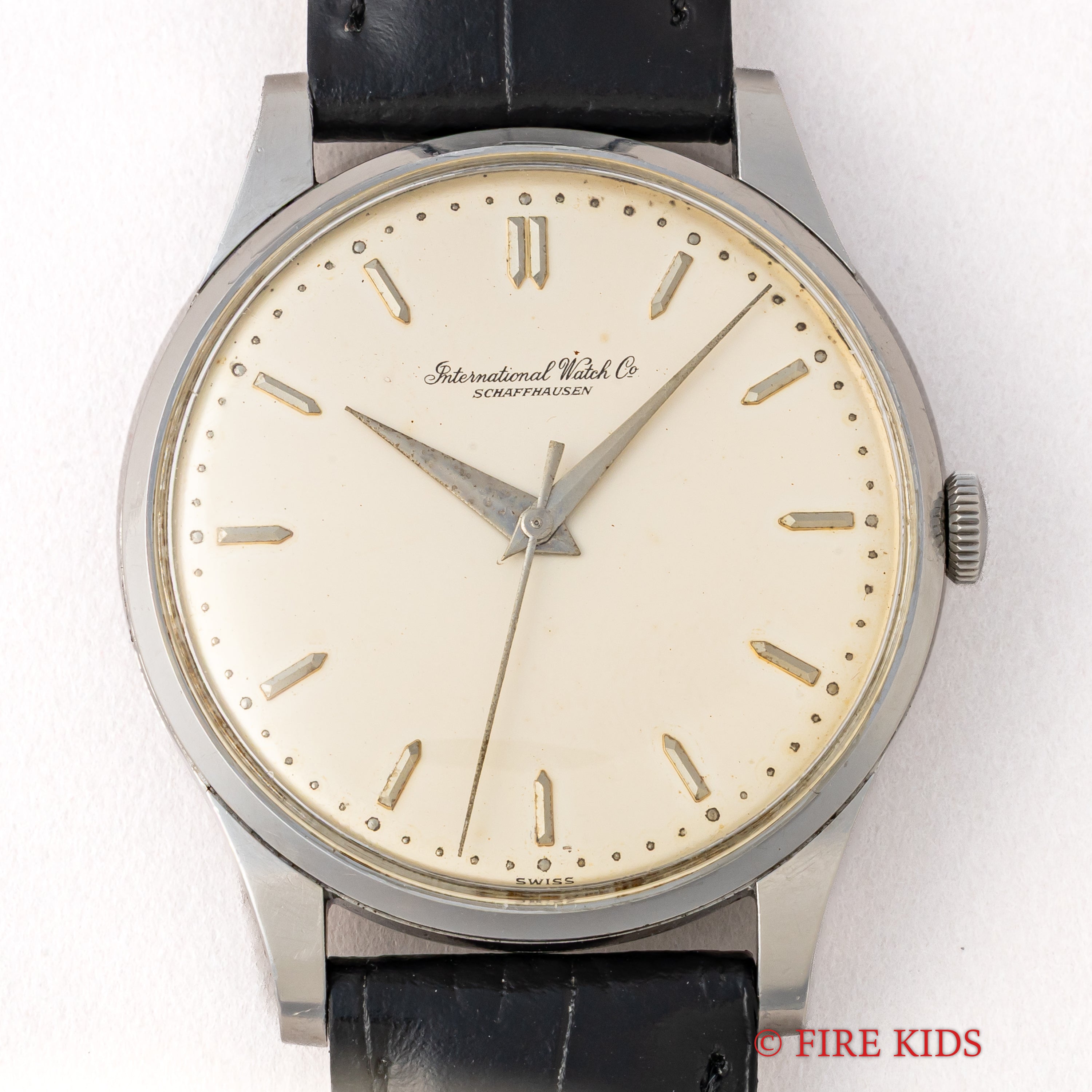 IWC ラウンドケース 1962年製 手巻き Cal.89 砲弾インデックス