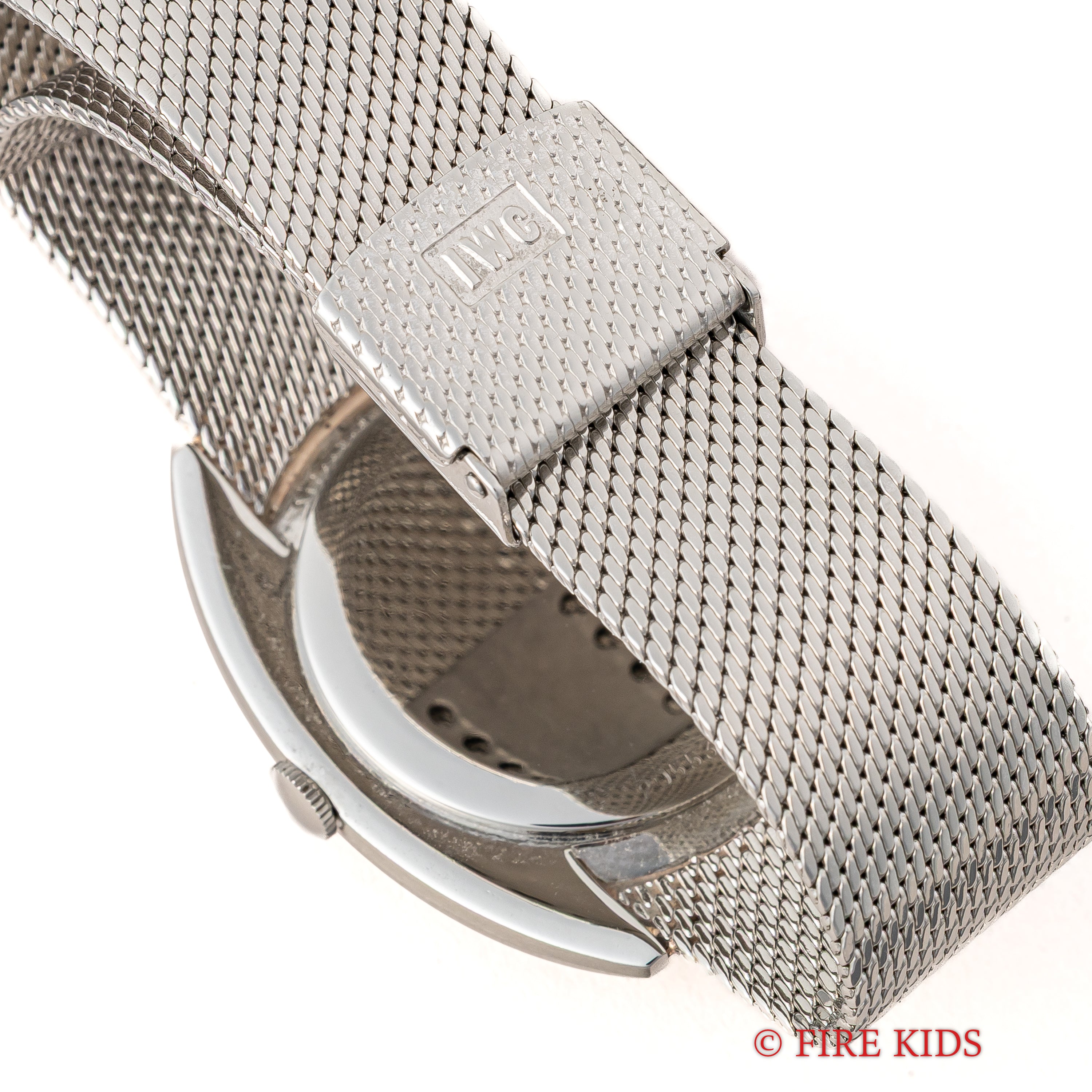 IWC トノーケース 1972年製 手巻き Cal.403 純正メッシュブレス付き ノンデイト