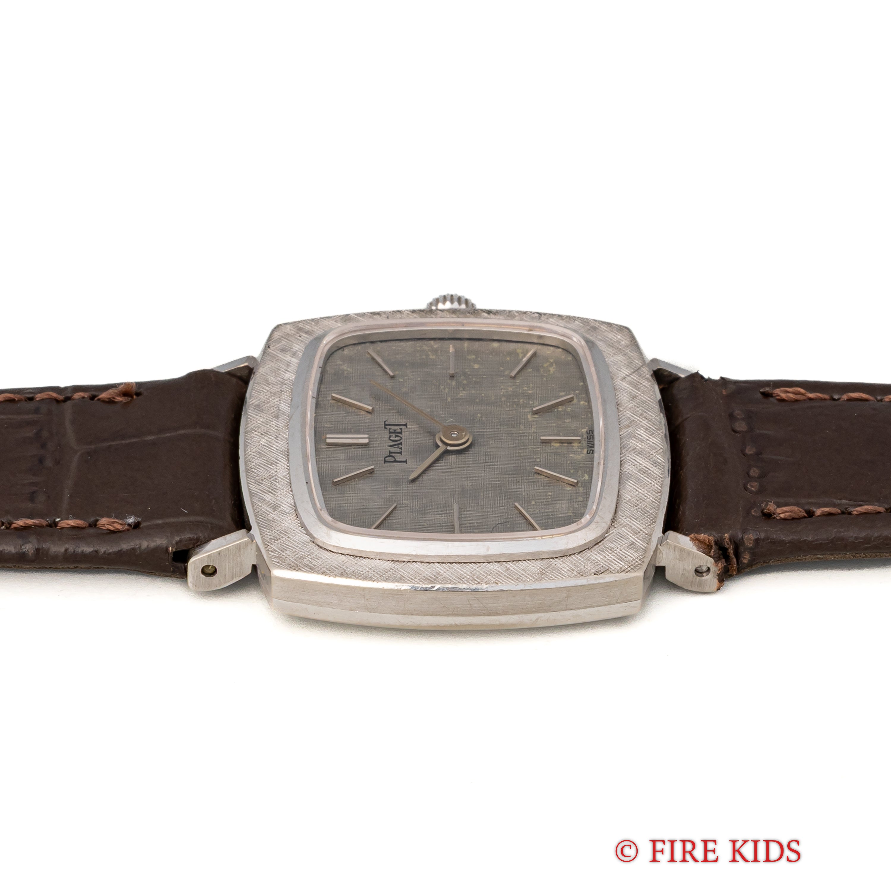 ピアジェ 18KWGクッションケース 1970年代製 レディースモデル 純正WG尾錠 手巻