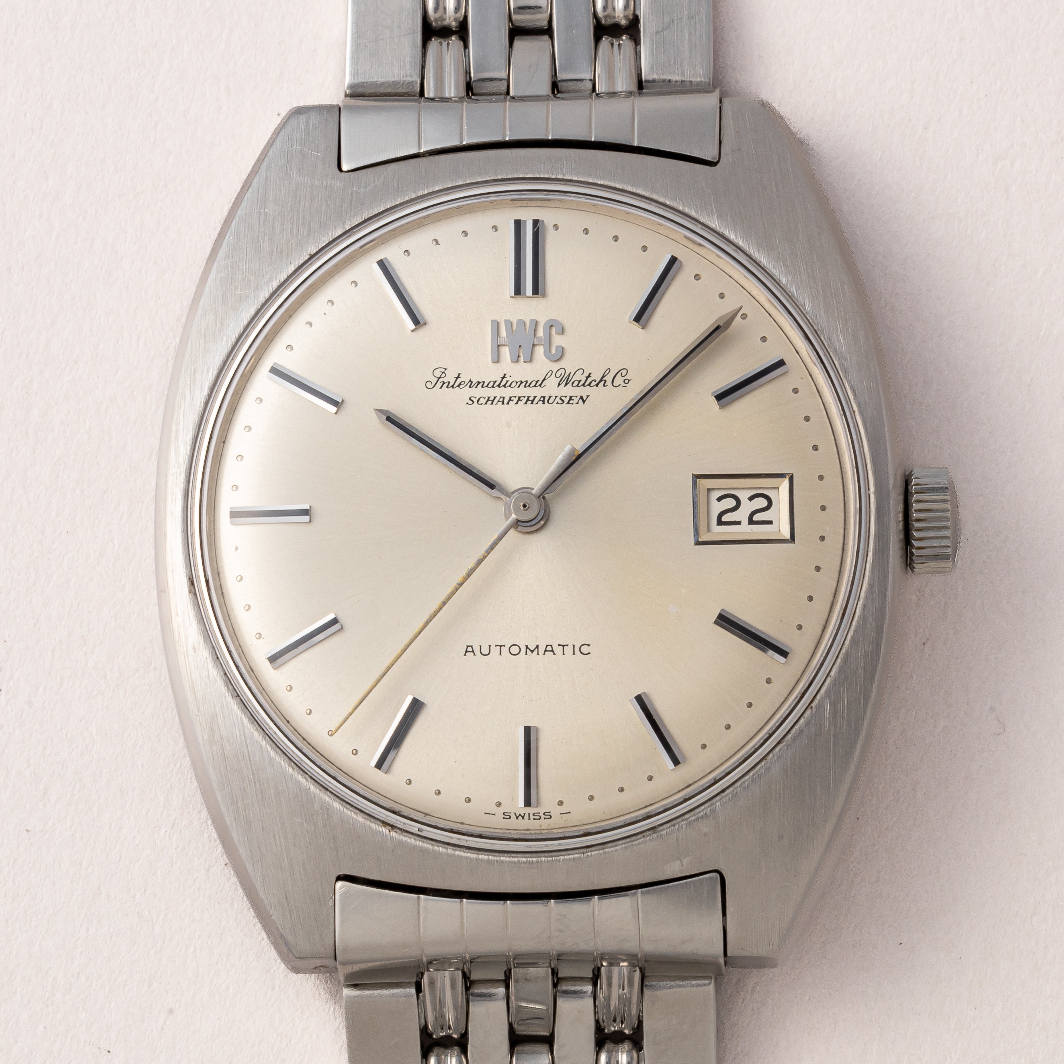 IWC トノーケース 1975年製 オートマチック Ref.1828 Cal.8541B ゲイフレアーブレス
