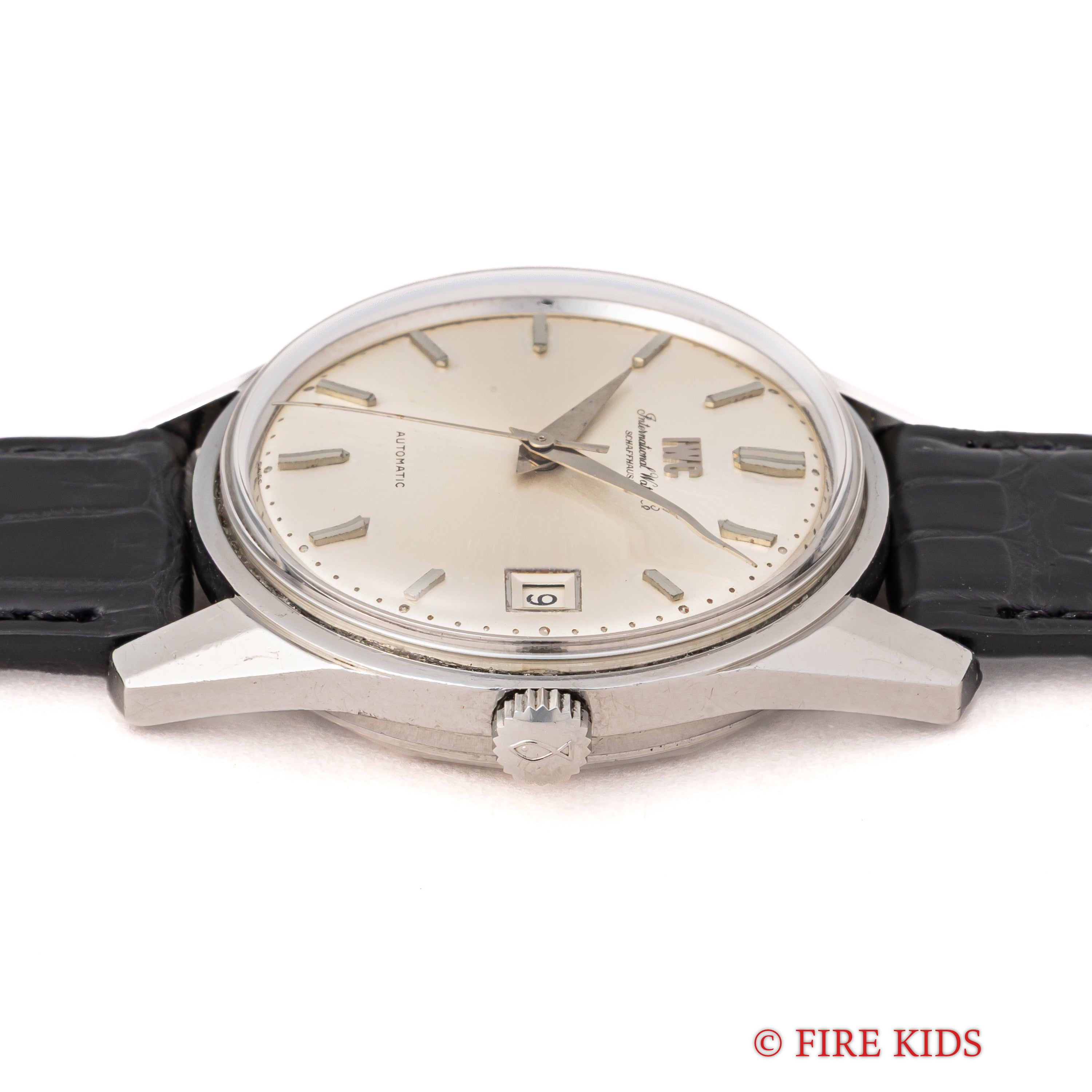 IWC ラウンドケース 1972年製 Ref.820AD ペラトン式自動巻き Cal.8541B