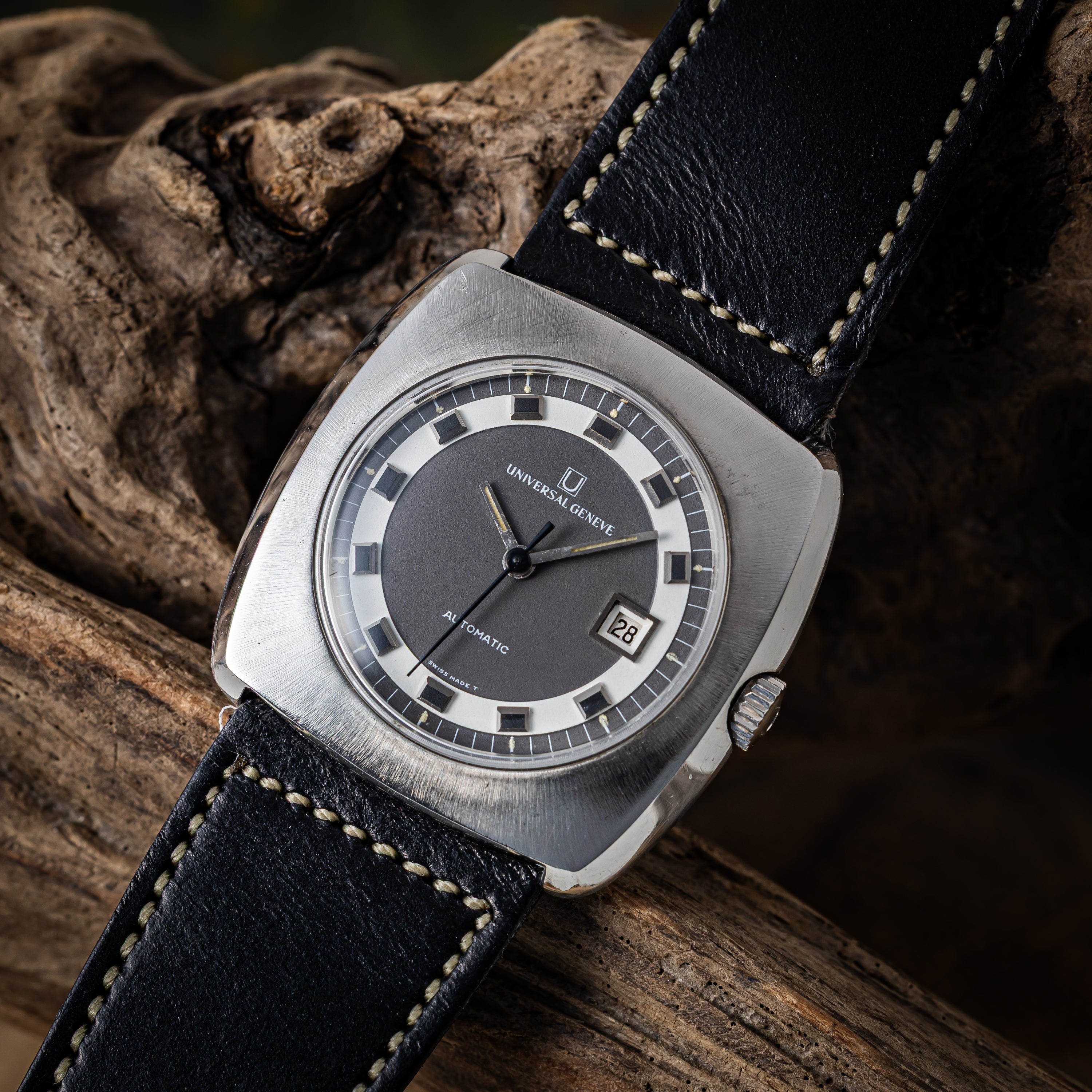 ユニバーサルジュネーブ スクエアケース 自動巻き 1970年代 Ref.827600 Cal.2-27