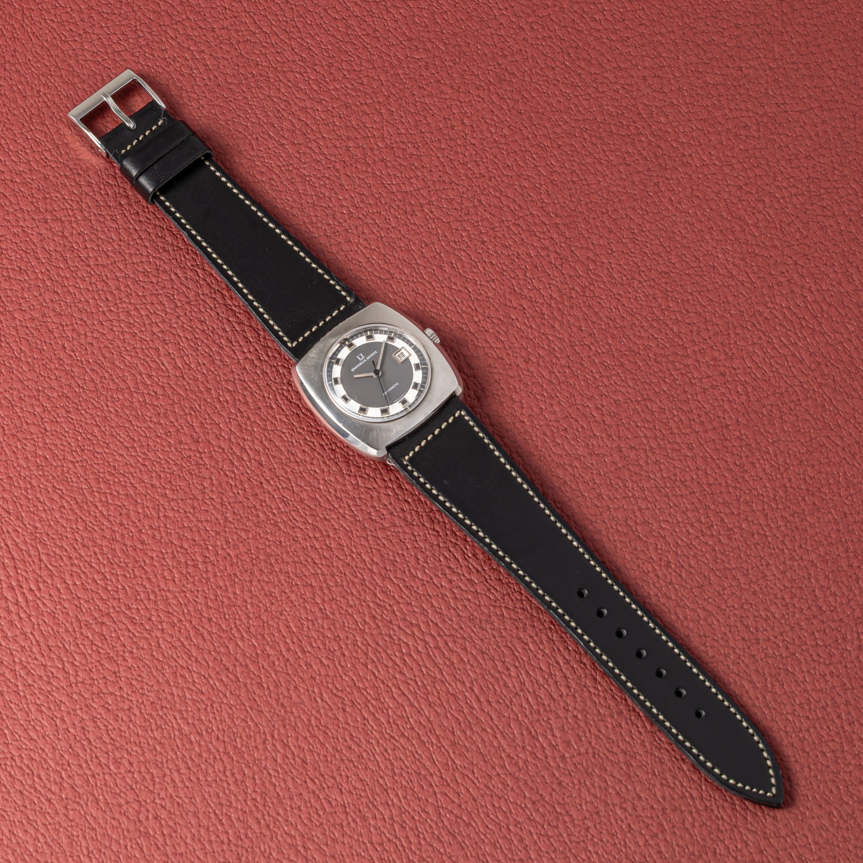 ユニバーサルジュネーブ スクエアケース 自動巻き 1970年代 Ref.827600 Cal.2-27