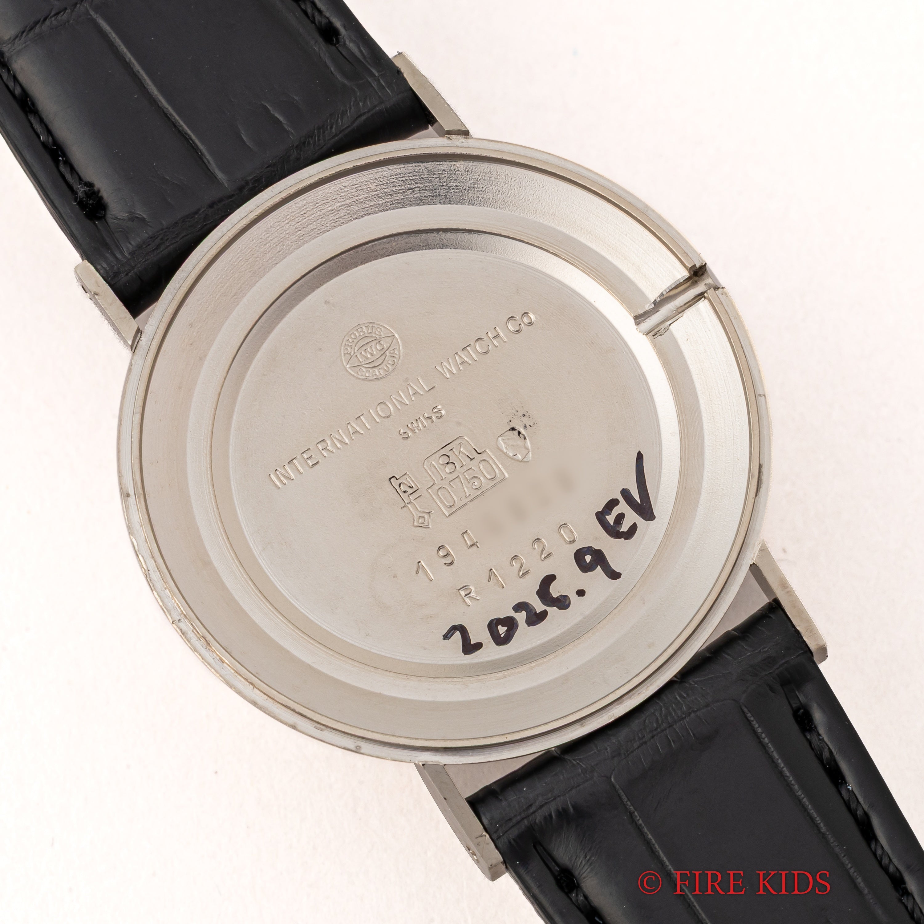 IWC ラウンドケース 1972年製 18金無垢 飛びローマンダイヤル Ref.1220