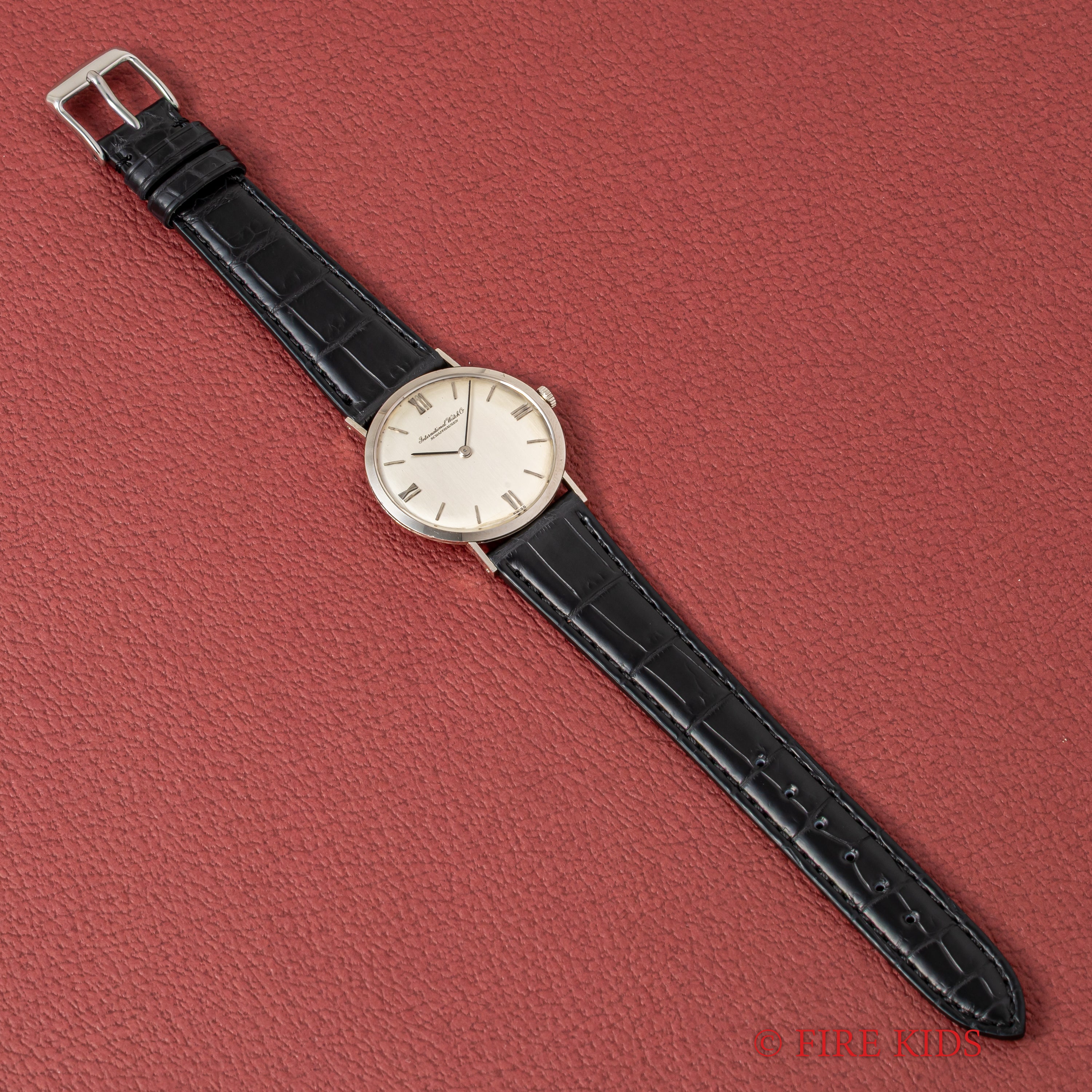 IWC ラウンドケース 1972年製 18金無垢 飛びローマンダイヤル Ref.1220